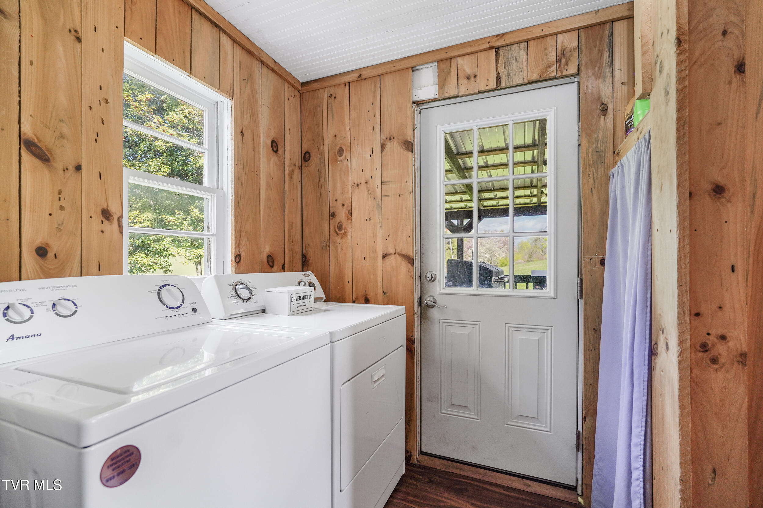 19482 Pairgin Road, Bristol, Virginia image 24
