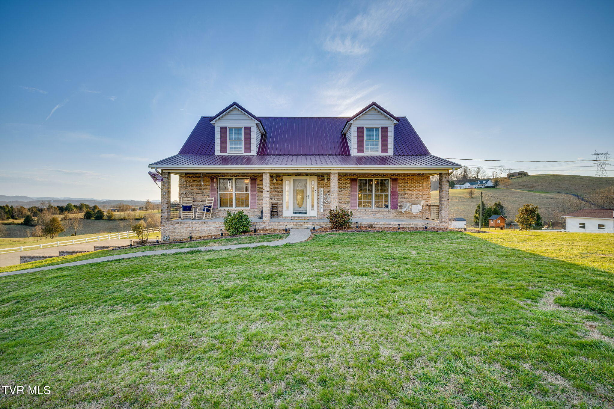 137 Hawthorne Road, Surgoinsville, Tennessee image 1
