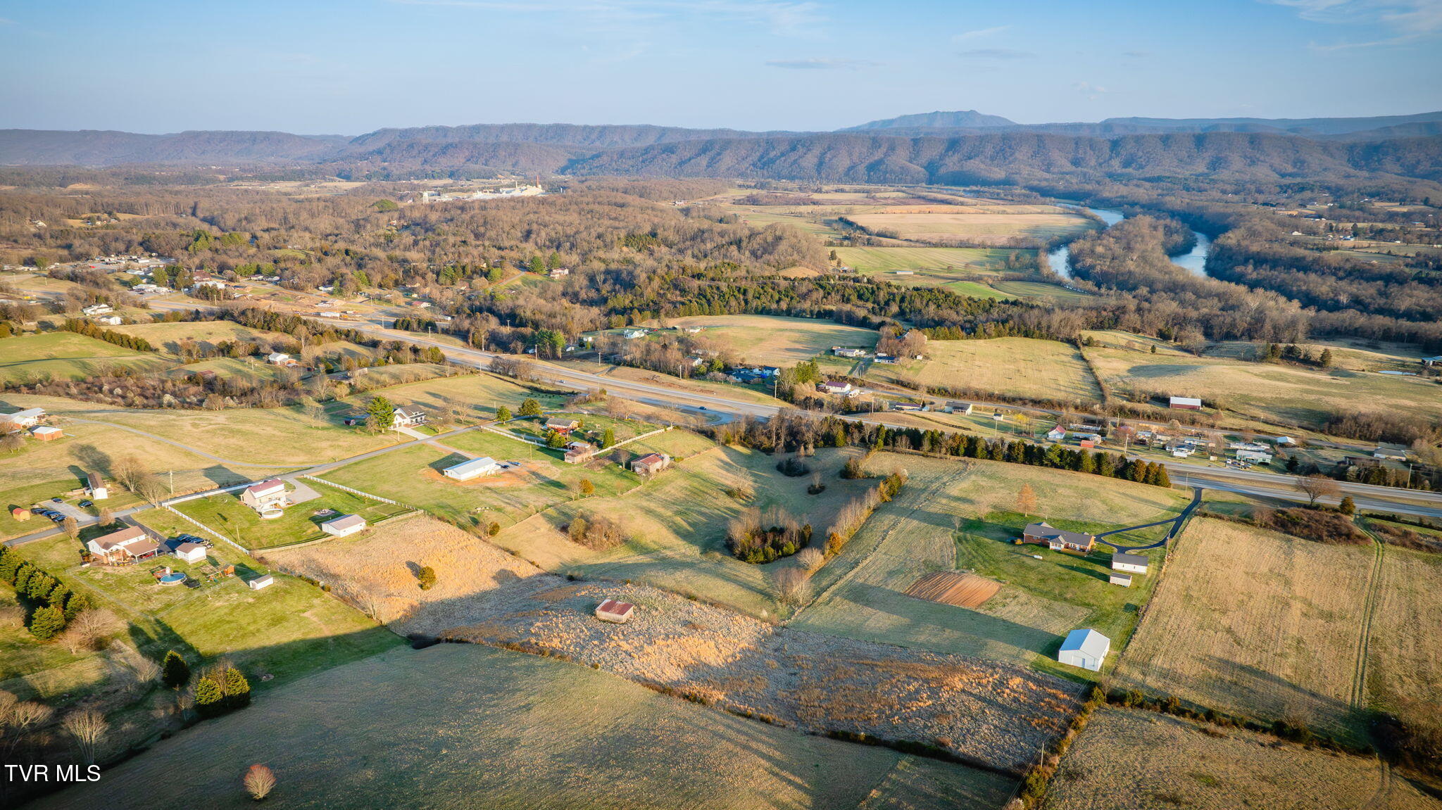 137 Hawthorne Road, Surgoinsville, Tennessee image 33