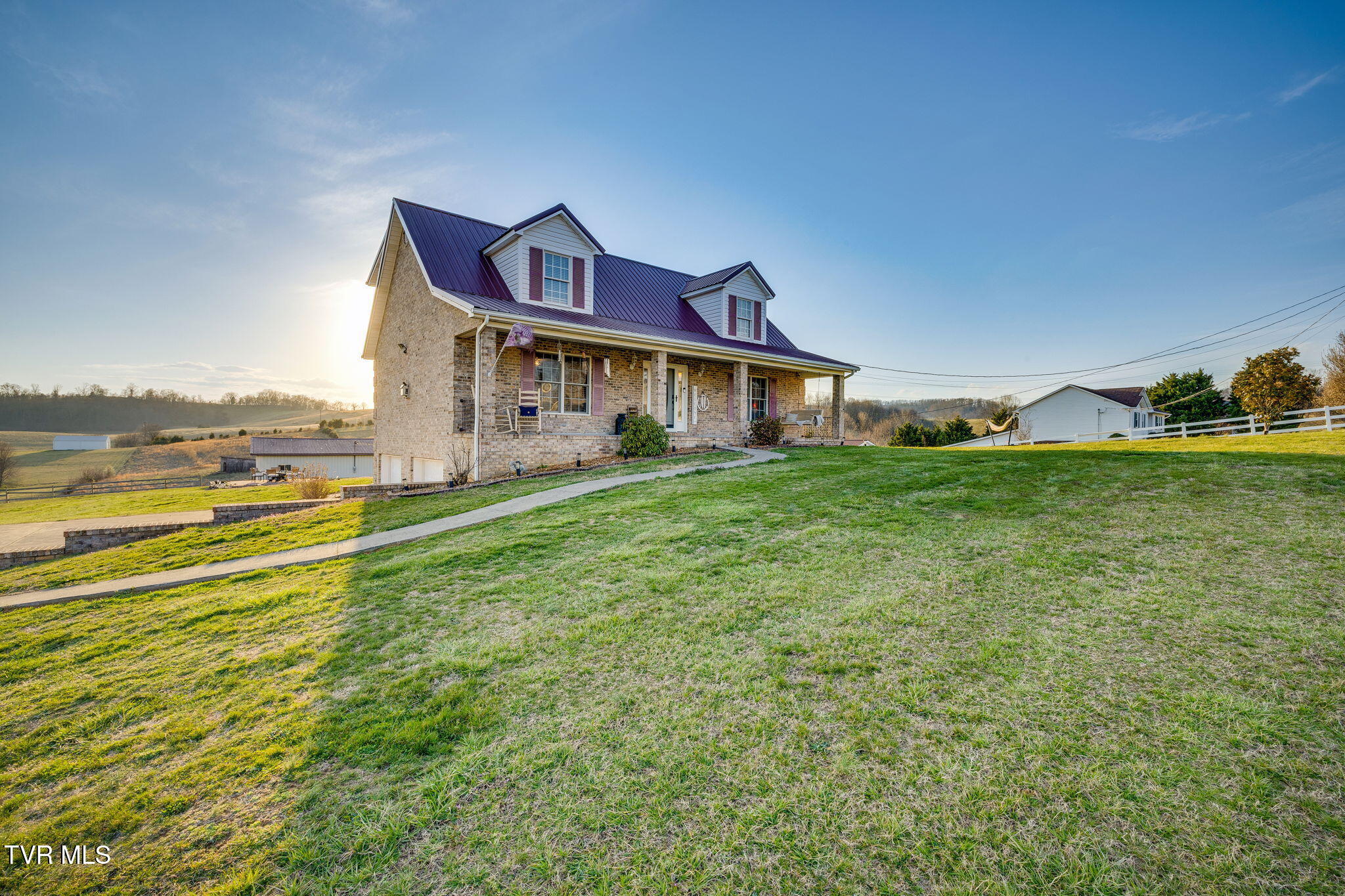 137 Hawthorne Road, Surgoinsville, Tennessee image 3