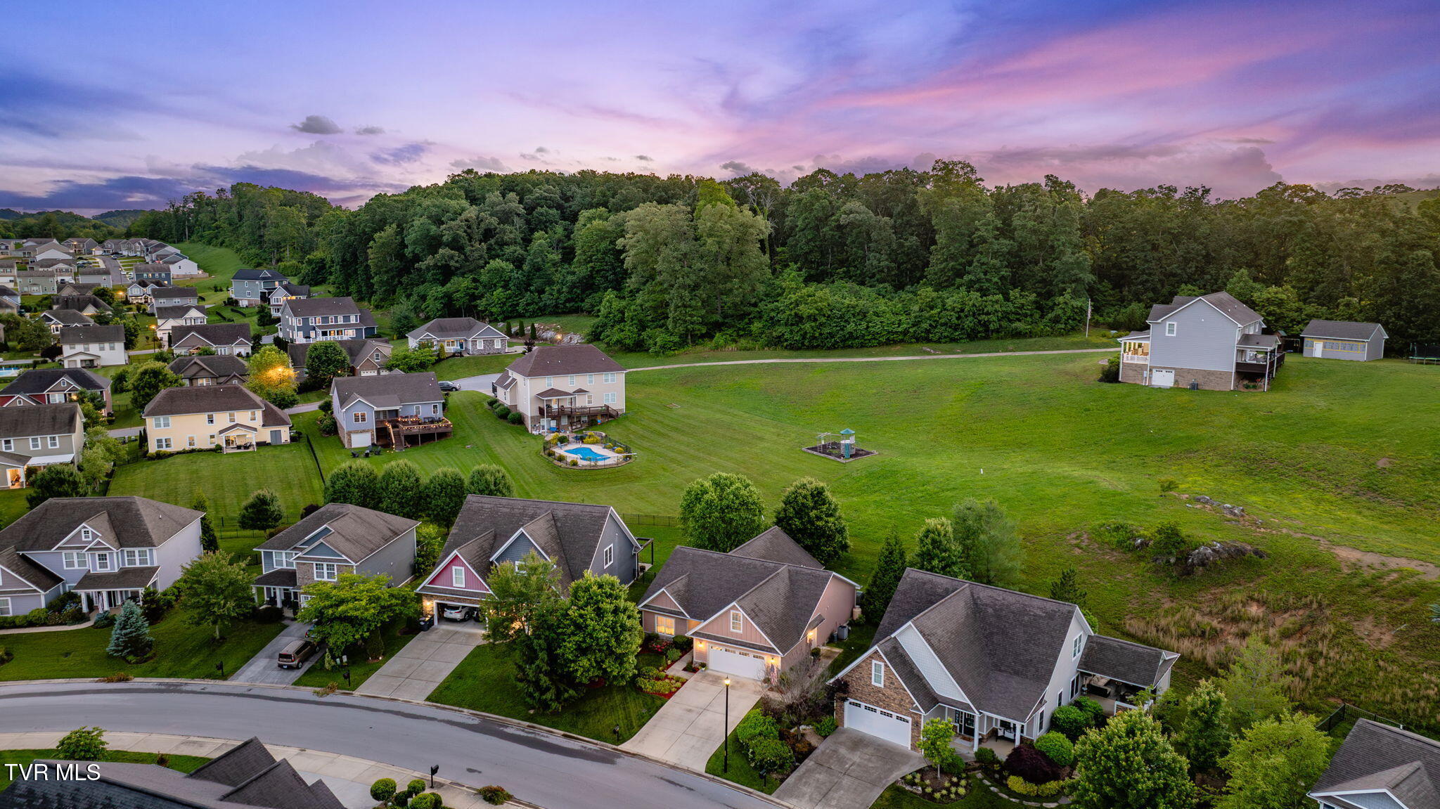 2420 Edinburgh Channel Road, Kingsport, Tennessee image 49