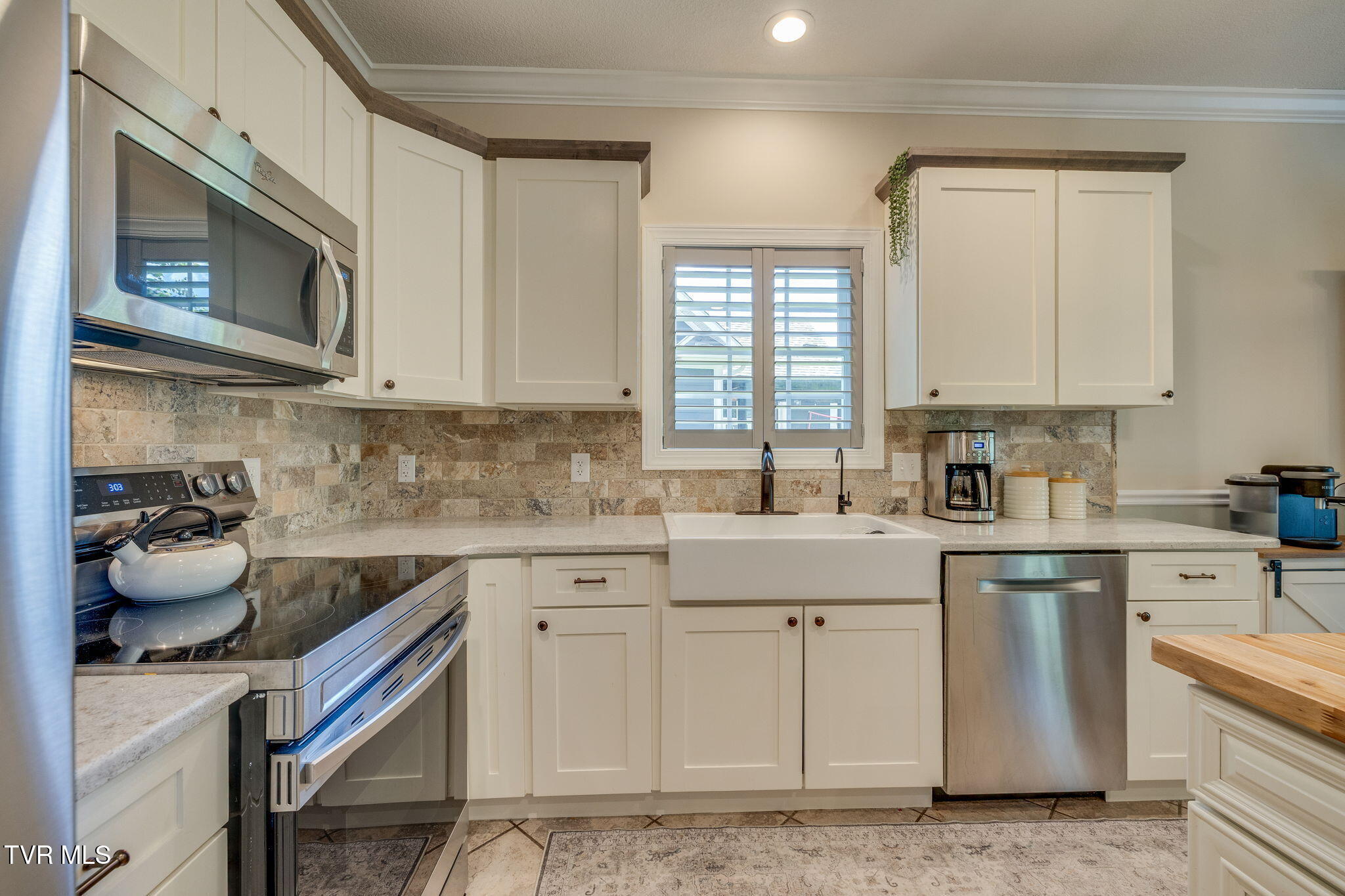 2420 Edinburgh Channel Road, Kingsport, Tennessee image 12