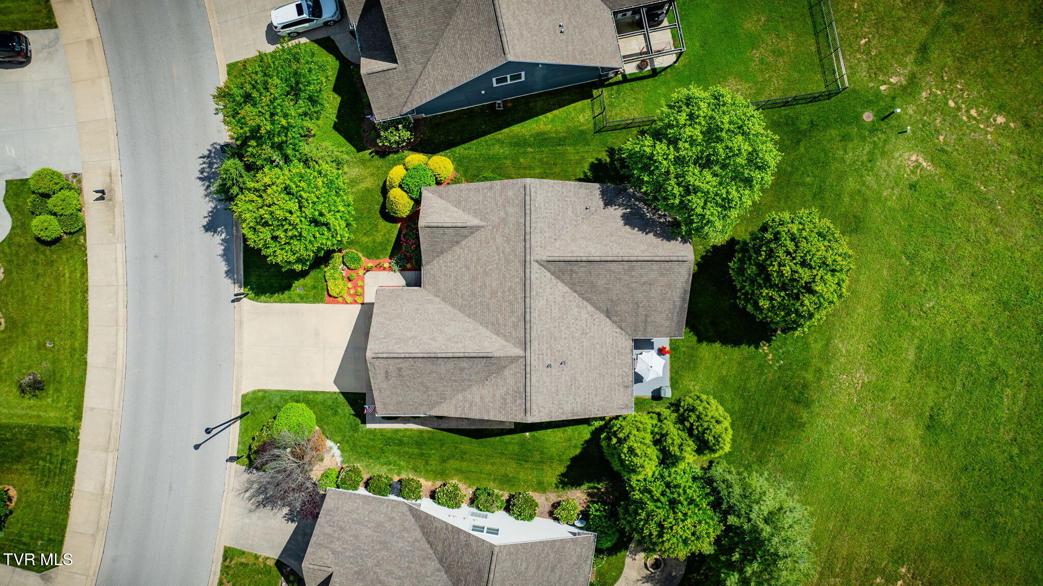 2420 Edinburgh Channel Road, Kingsport, Tennessee image 46
