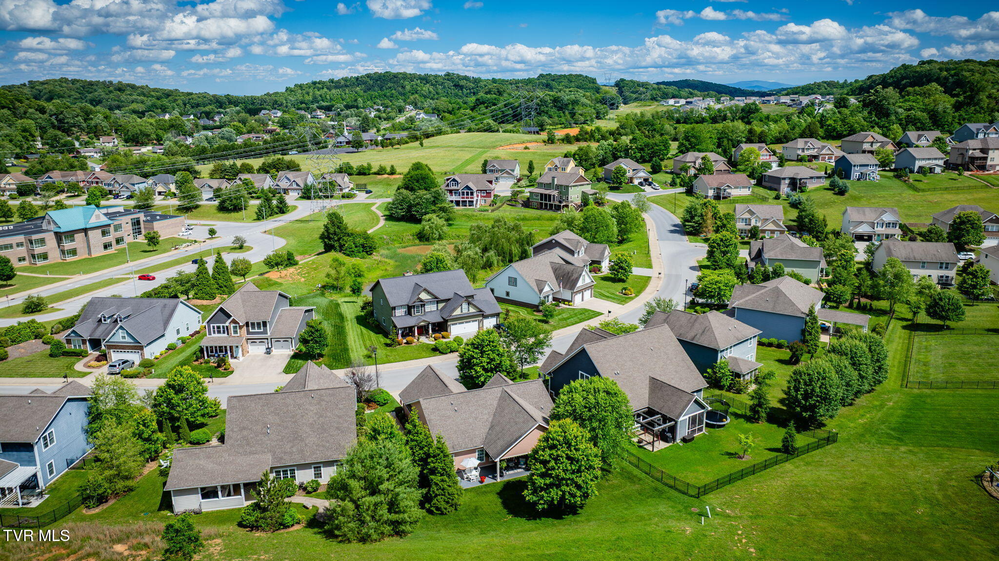 2420 Edinburgh Channel Road, Kingsport, Tennessee image 44