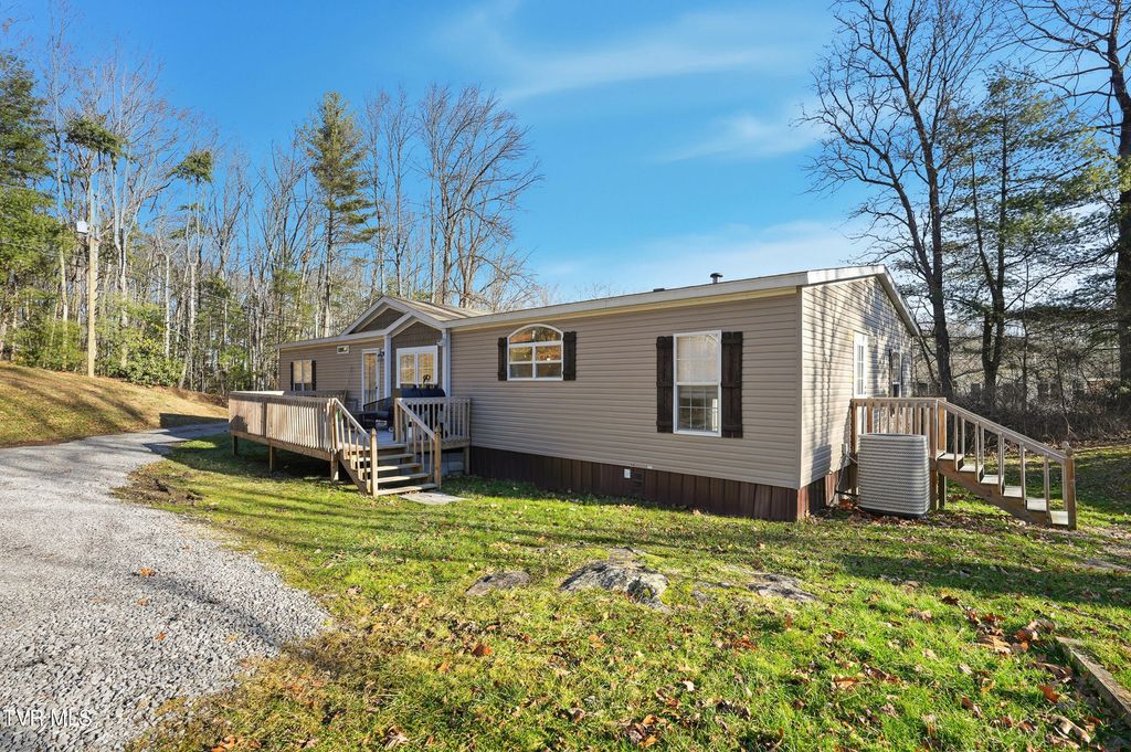 Photo of 206 Wampler Avenue, Wise, VA 24293 (MLS # 9989836)
