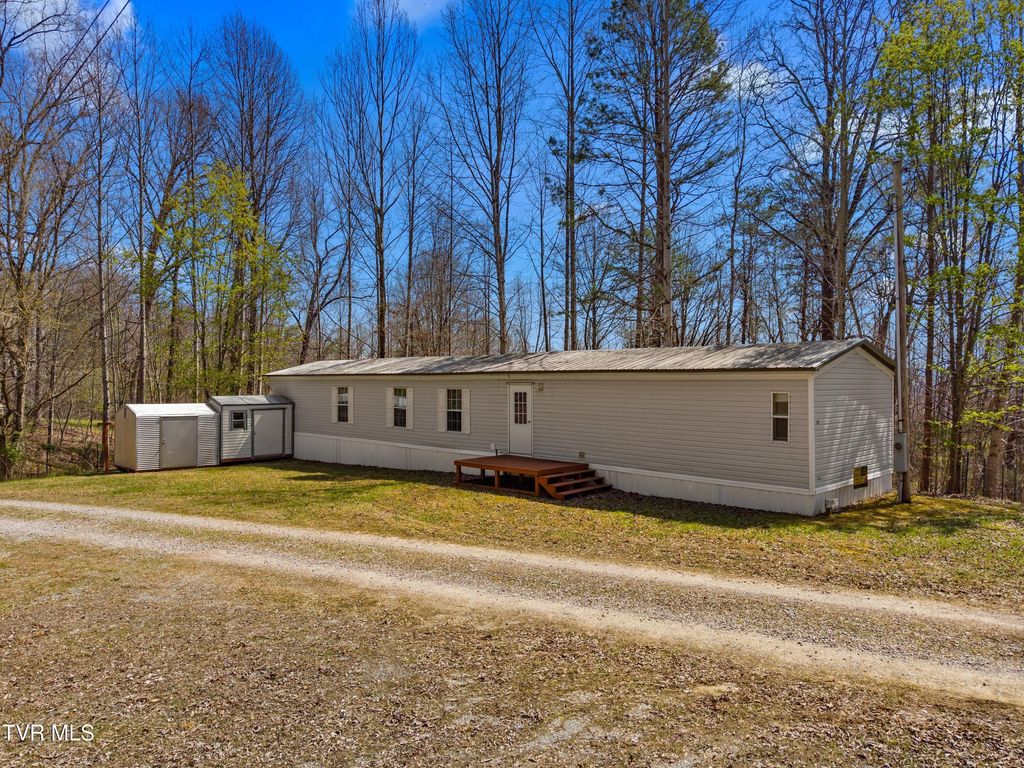 Photo of 286 Prospect Road, Sneedville, TN 37869 (MLS # 9992917)