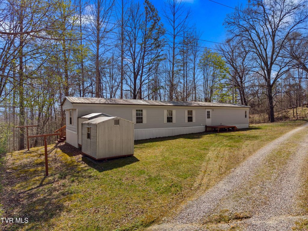 Photo of 286 Prospect Road, Sneedville, TN 37869 (MLS # 9992917)