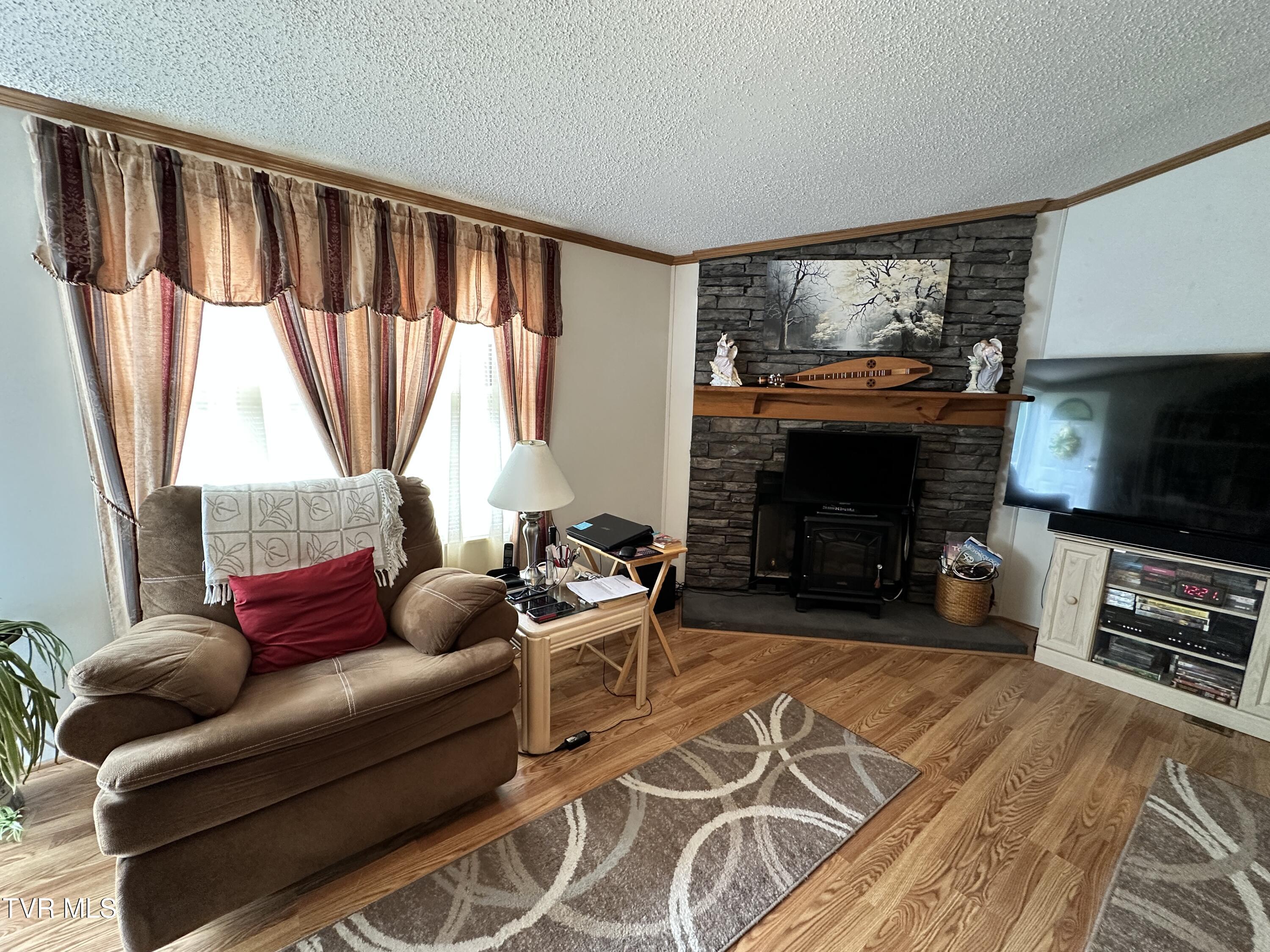 105 Helbert Pvt Drive, Bristol, Tennessee image 3