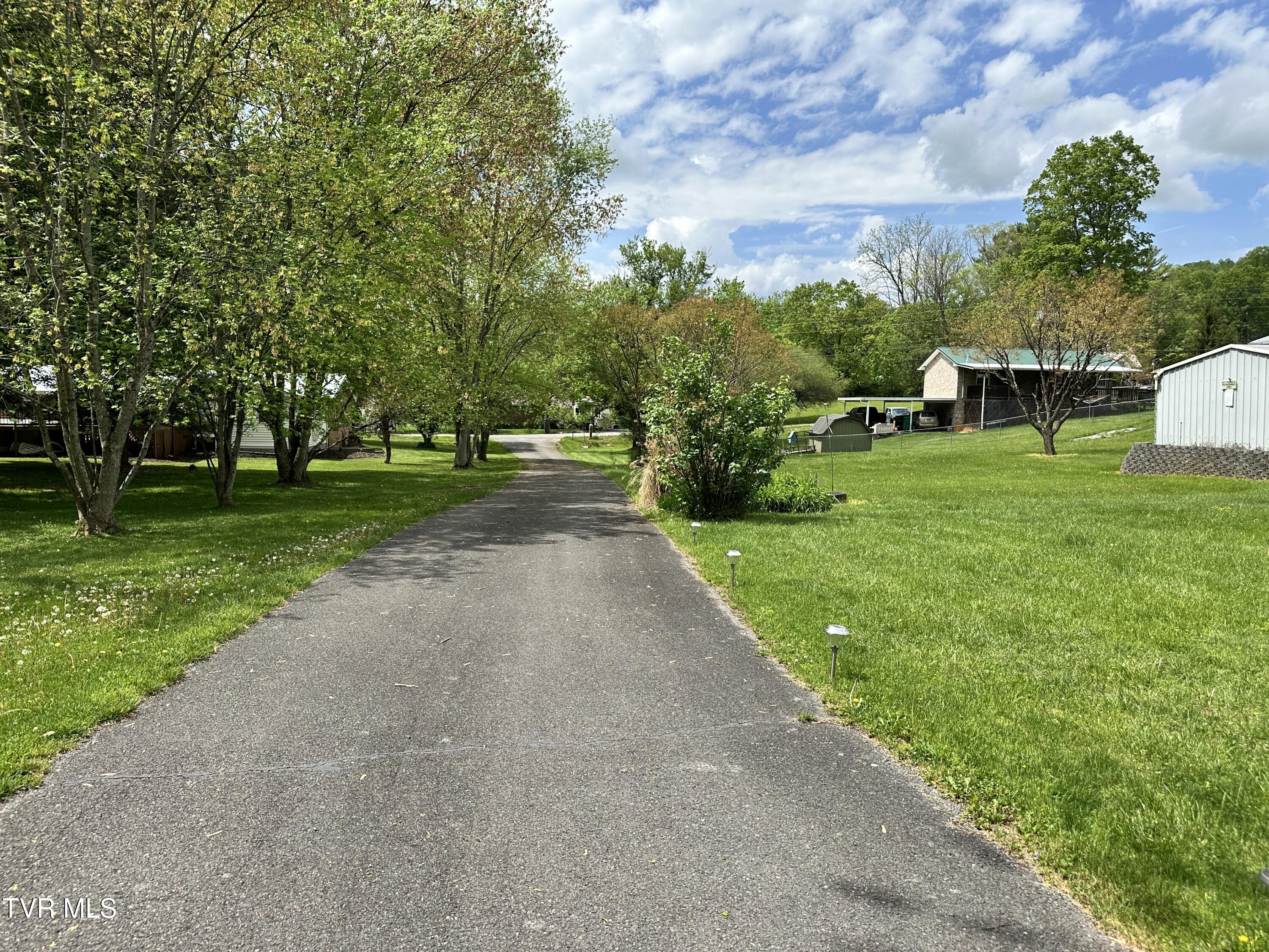 105 Helbert Pvt Drive, Bristol, Tennessee image 26
