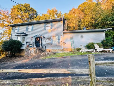 Photo of 3205 Nola Lane, Kingsport, TN 37664 (MLS # 9988536)