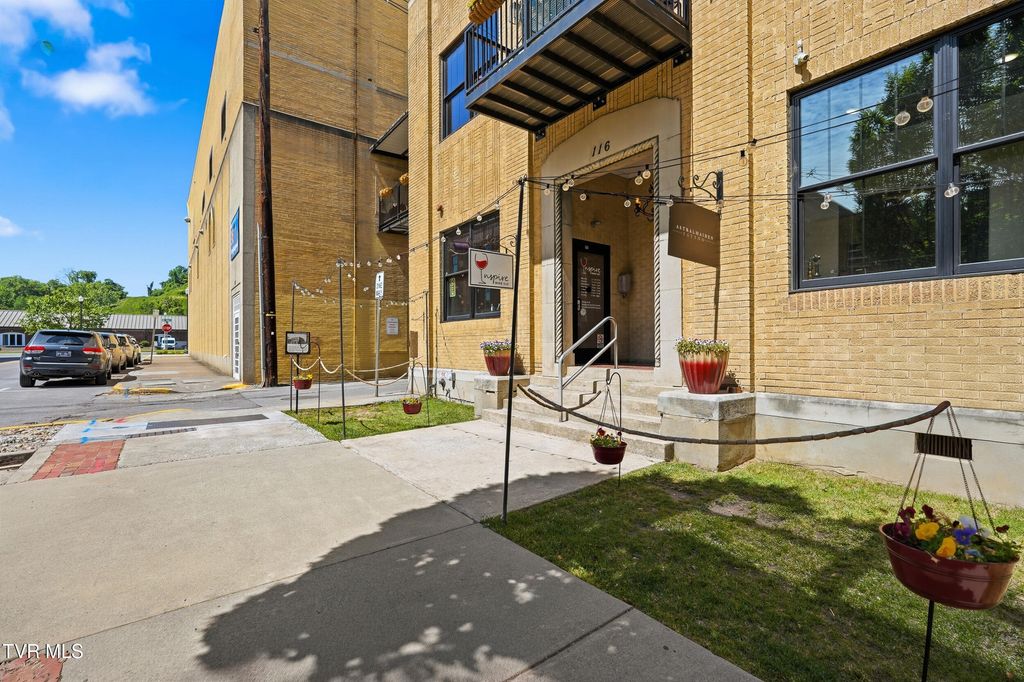 Photo of 116 Commerce Street #Ste 214, Kingsport, TN 37660 (MLS # 9994868)