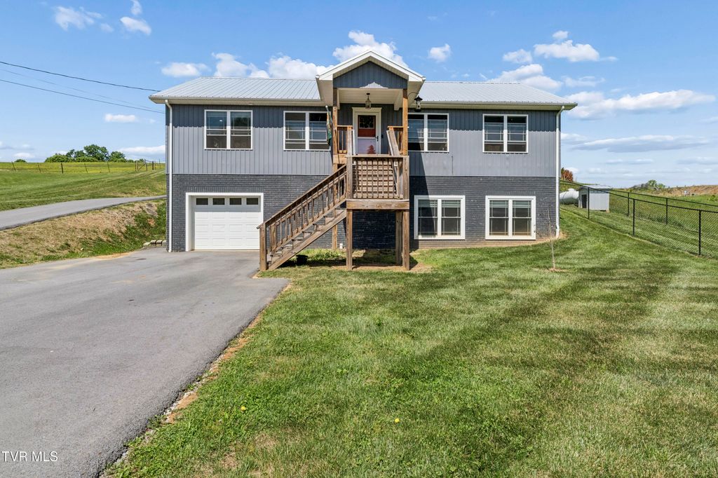 Photo of 143 Stage Road, Jonesborough, TN 37659 (MLS # 9994595)