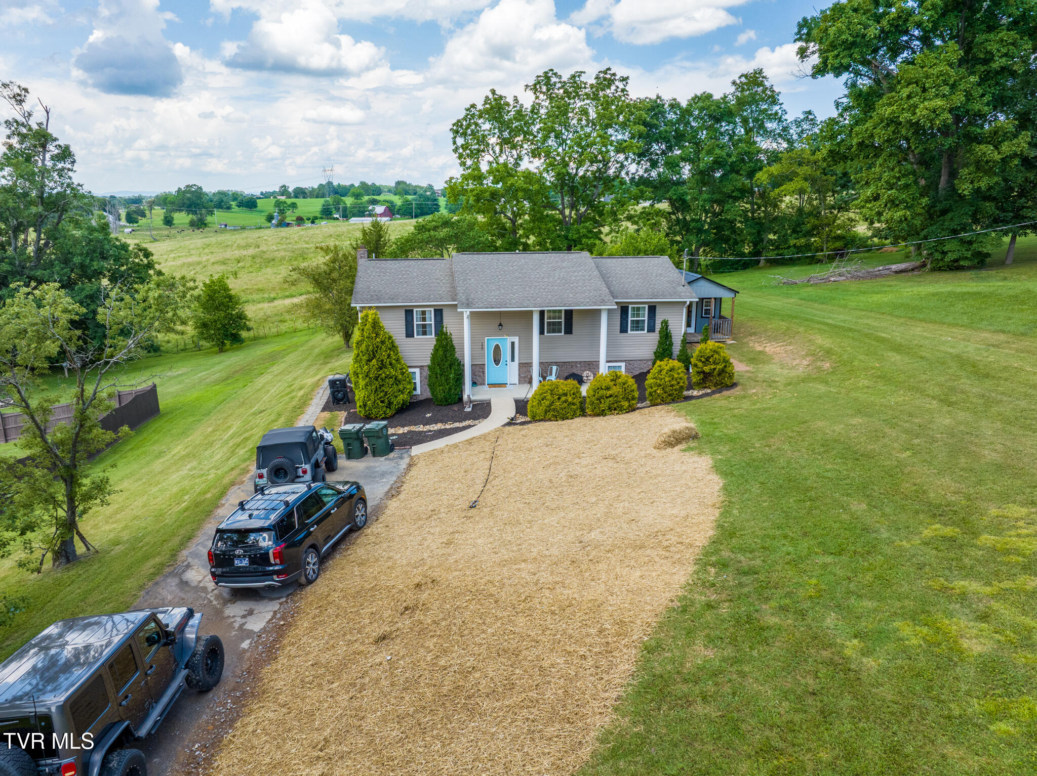 Jonesborough, Tennessee 37659, United States, 4 Bedrooms Bedrooms, ,3 BathroomsBathrooms,Residential,Active,172305