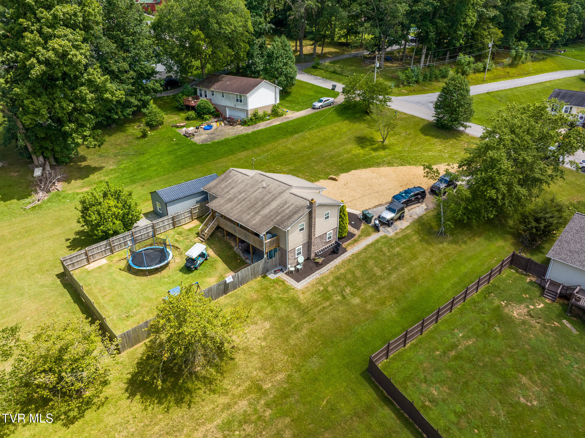 Jonesborough, Tennessee 37659, United States, 4 Bedrooms Bedrooms, ,3 BathroomsBathrooms,Residential,Active,172305