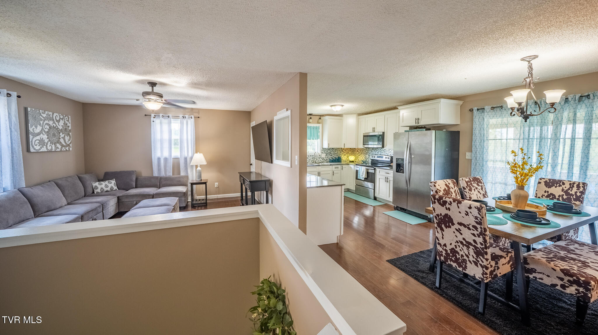 Jonesborough, Tennessee 37659, United States, 4 Bedrooms Bedrooms, ,3 BathroomsBathrooms,Residential,Active,172305