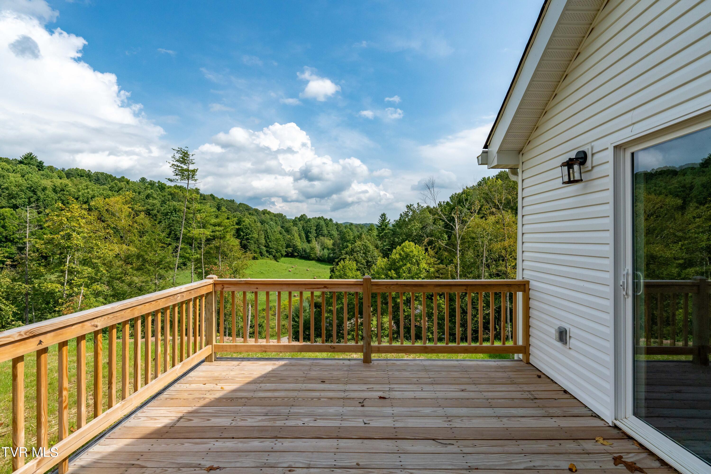 1005 Campbell Road, Mountain City, Tennessee image 43