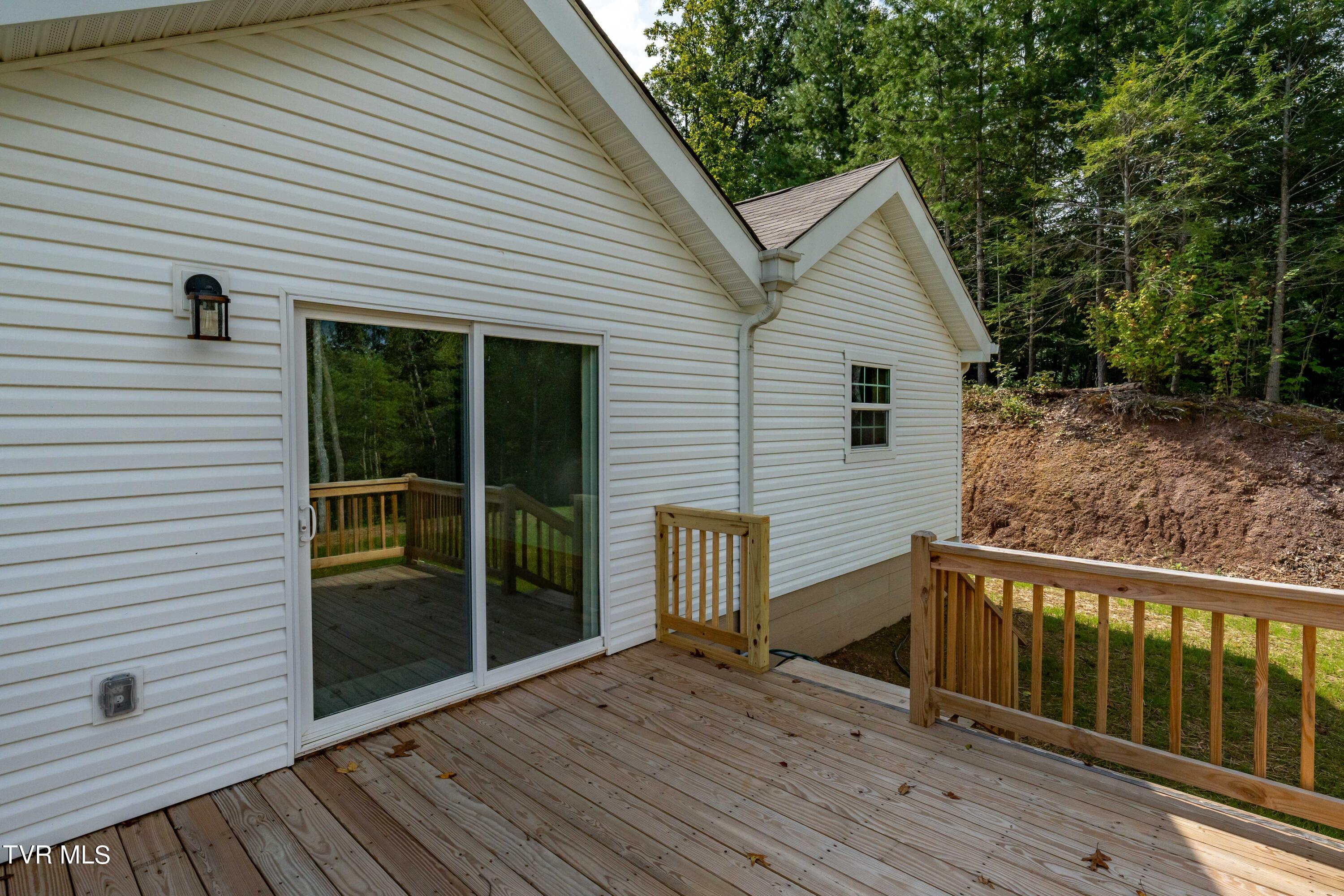 1005 Campbell Road, Mountain City, Tennessee image 45