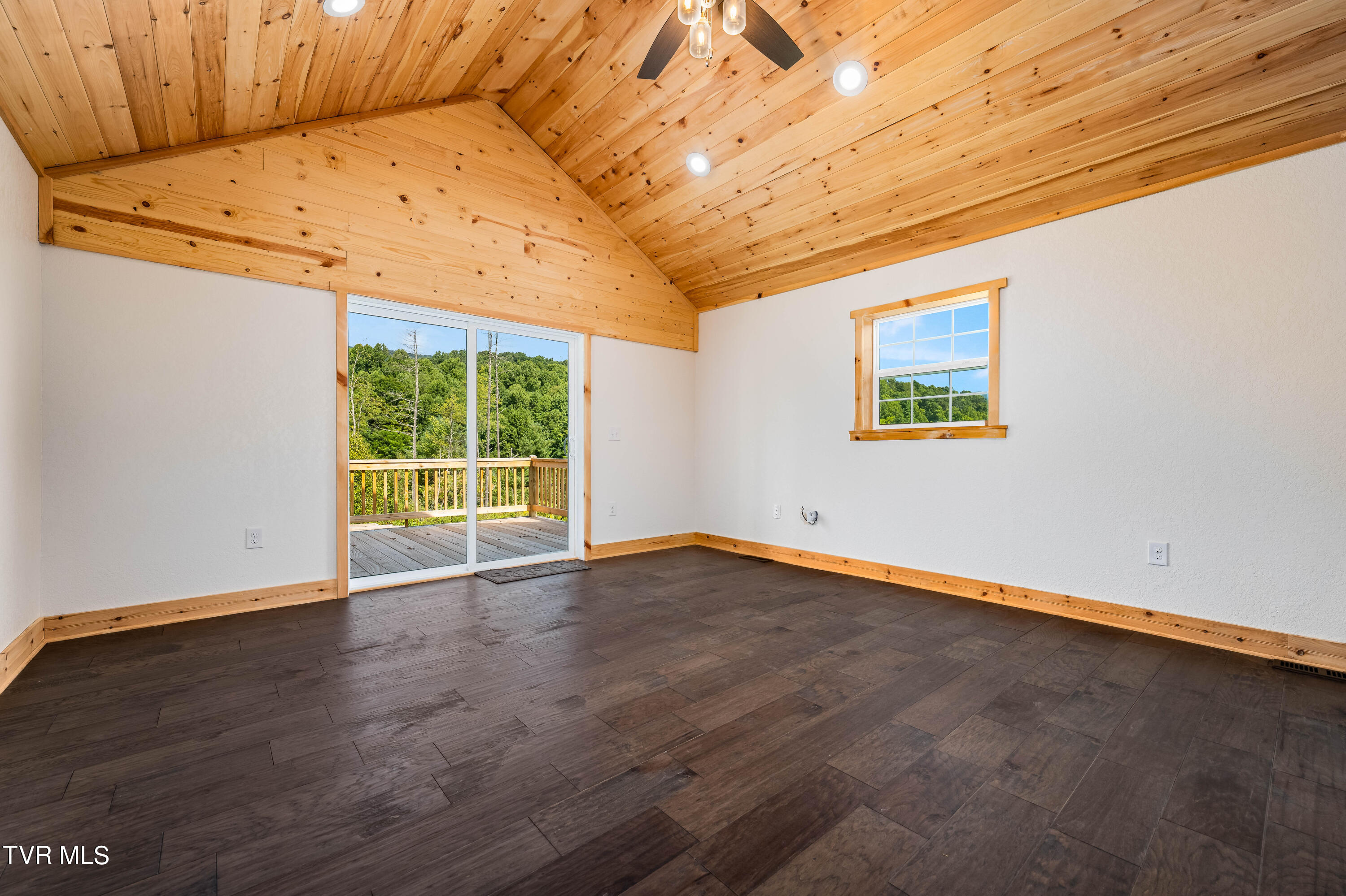 1005 Campbell Road, Mountain City, Tennessee image 8