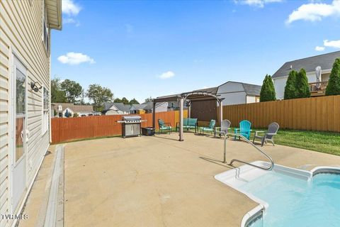 Tiny photo for 109 Violet Lane, Bluff City, TN 37618 (MLS # 9986338)
