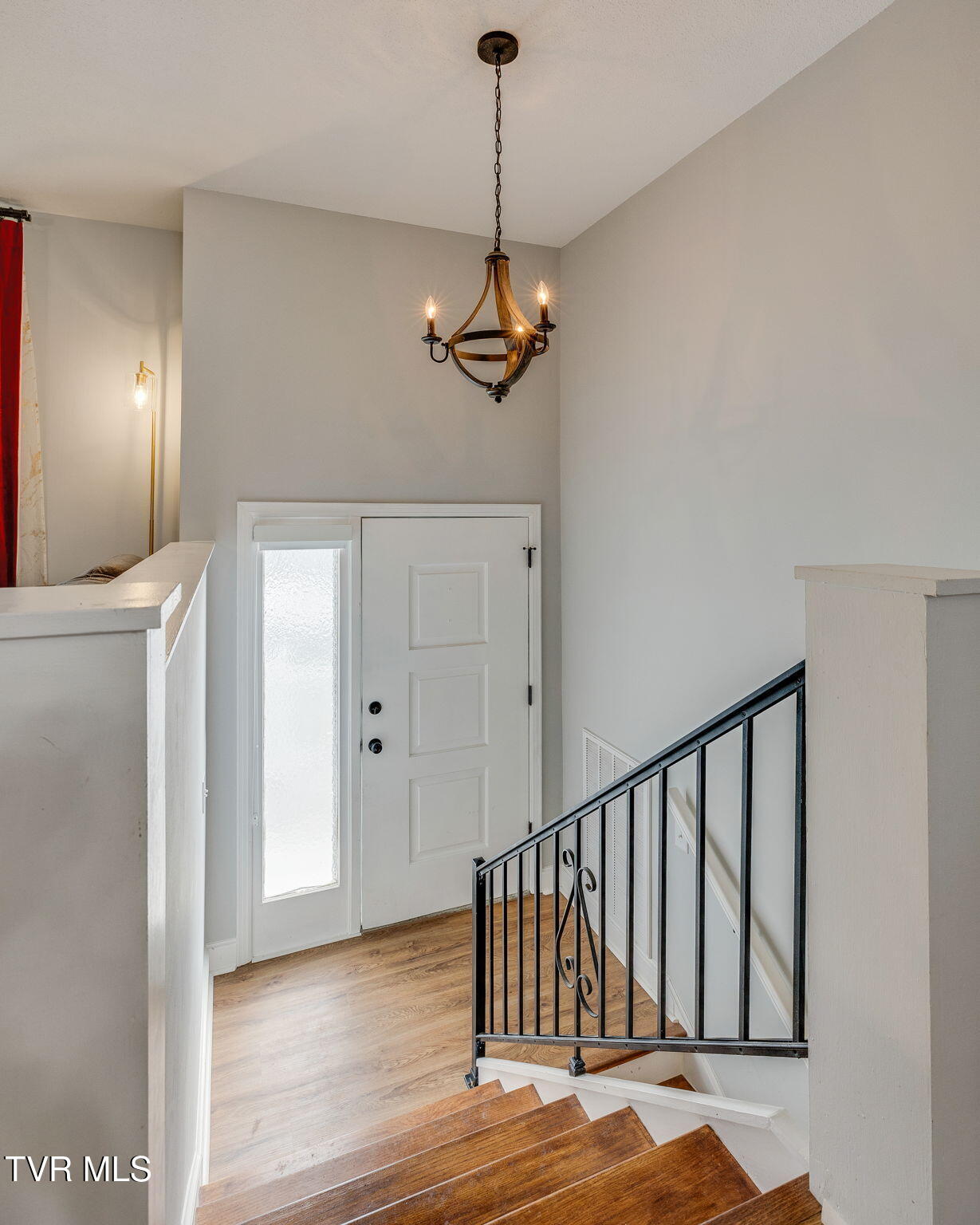 761 Meadowcrest Drive, Bristol, Virginia image 4