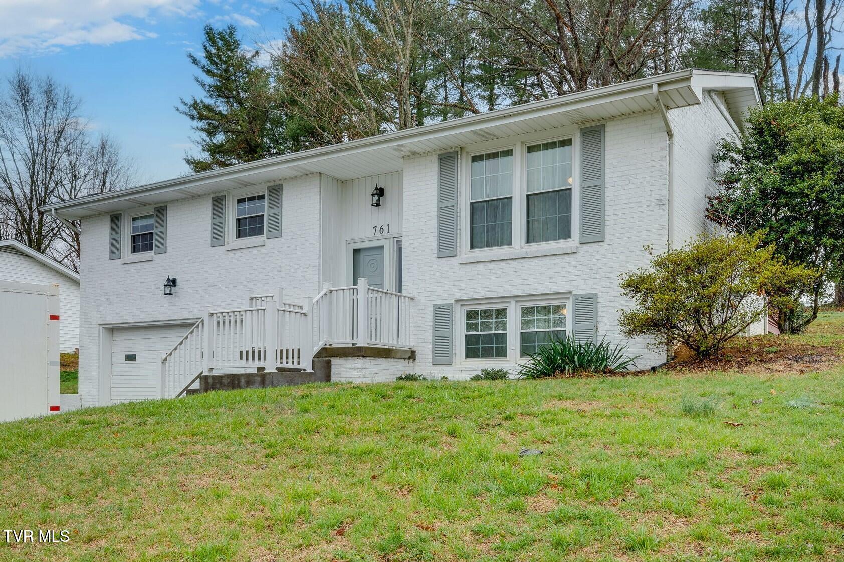 761 Meadowcrest Drive, Bristol, Virginia image 1