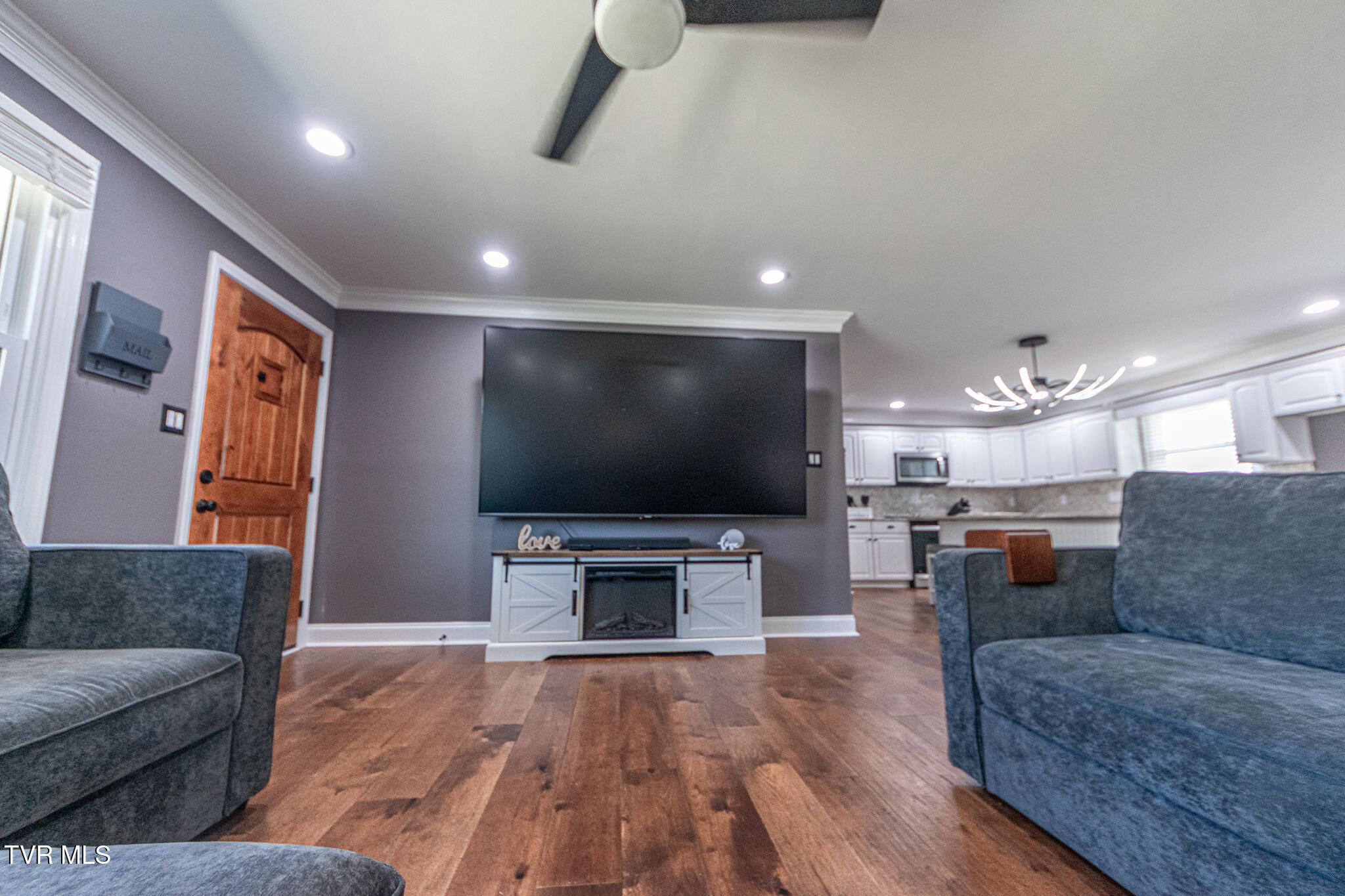 908 Locklaine Drive, Johnson City, Tennessee image 6