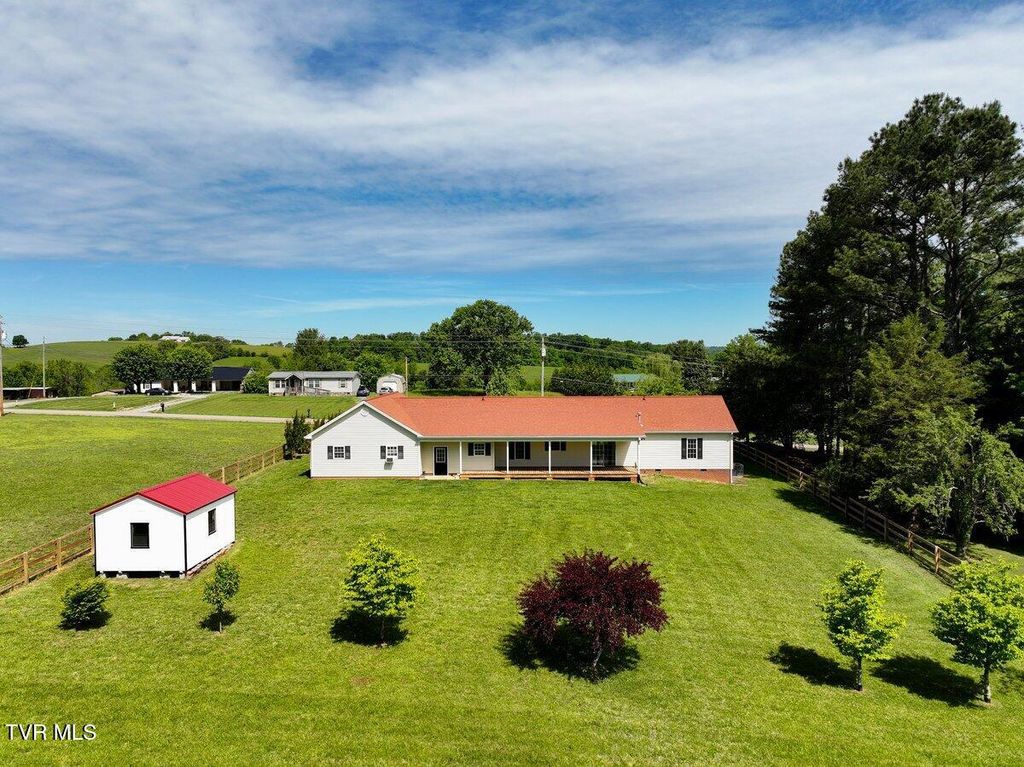 Photo of 4095 107 Cutoff, Greeneville, TN 37743 (MLS # 9991214)