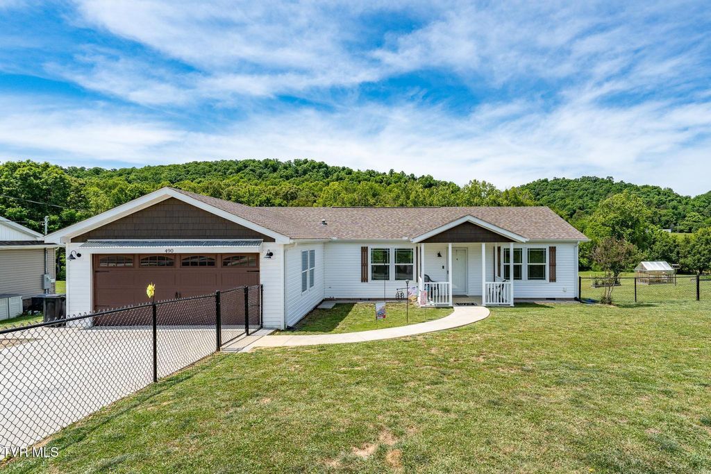 Photo of 490 Roaming Drive, Chuckey, TN 37641 (MLS # 9995548)