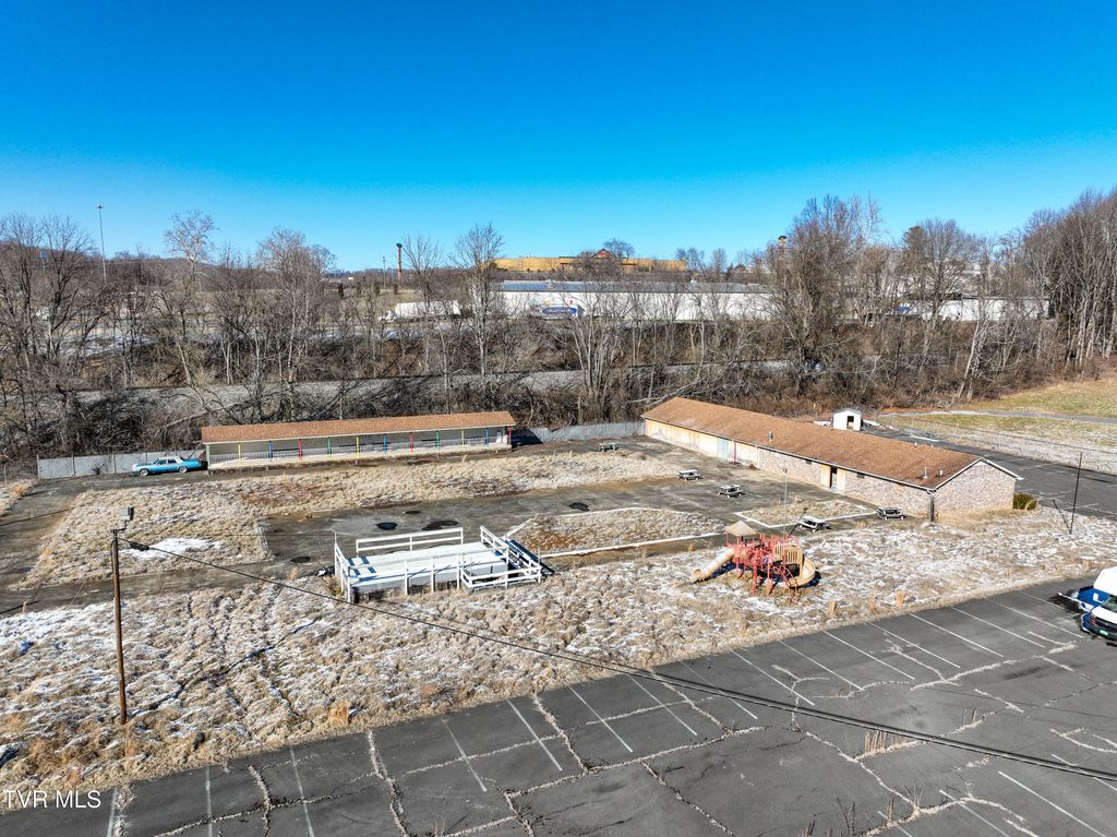 Photo of 160 Creekside Trail Trail, Bristol, VA 24201 (MLS # 9990786)