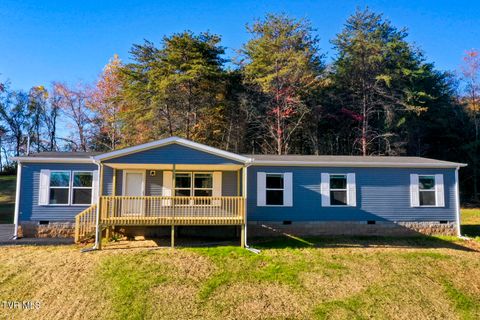 Homes For Sale - 350 Bungalow Drive<br/> Dandridge, TN 37725