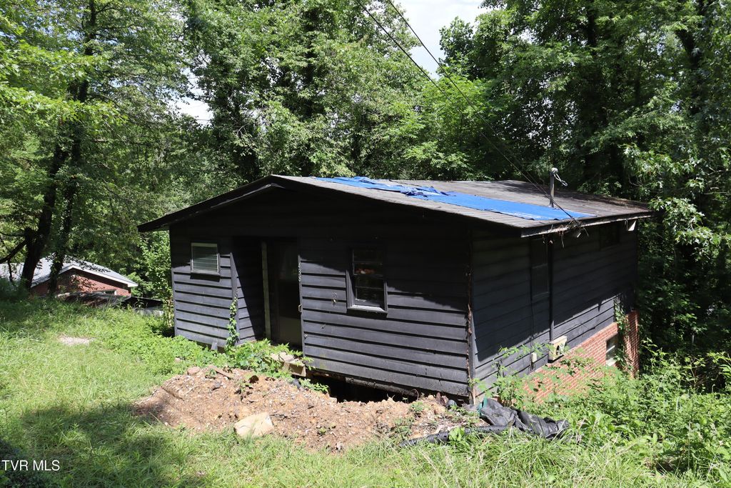 Photo of 438 Murphy Street, Norton, VA 24273 (MLS # 9983393)