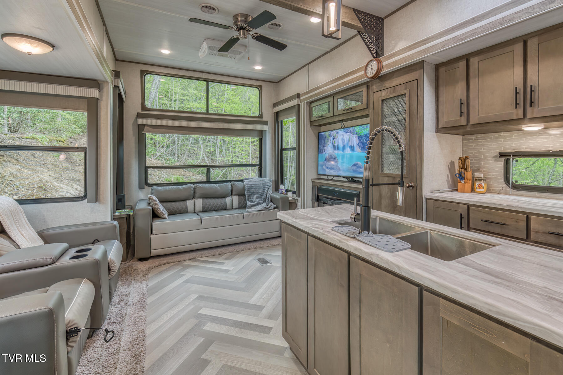 584 Dotson Road, Trade, Tennessee image 13