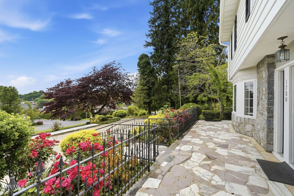 Photo of 1700 Overhill Road, Bristol, VA 24201 (MLS # 9995856)