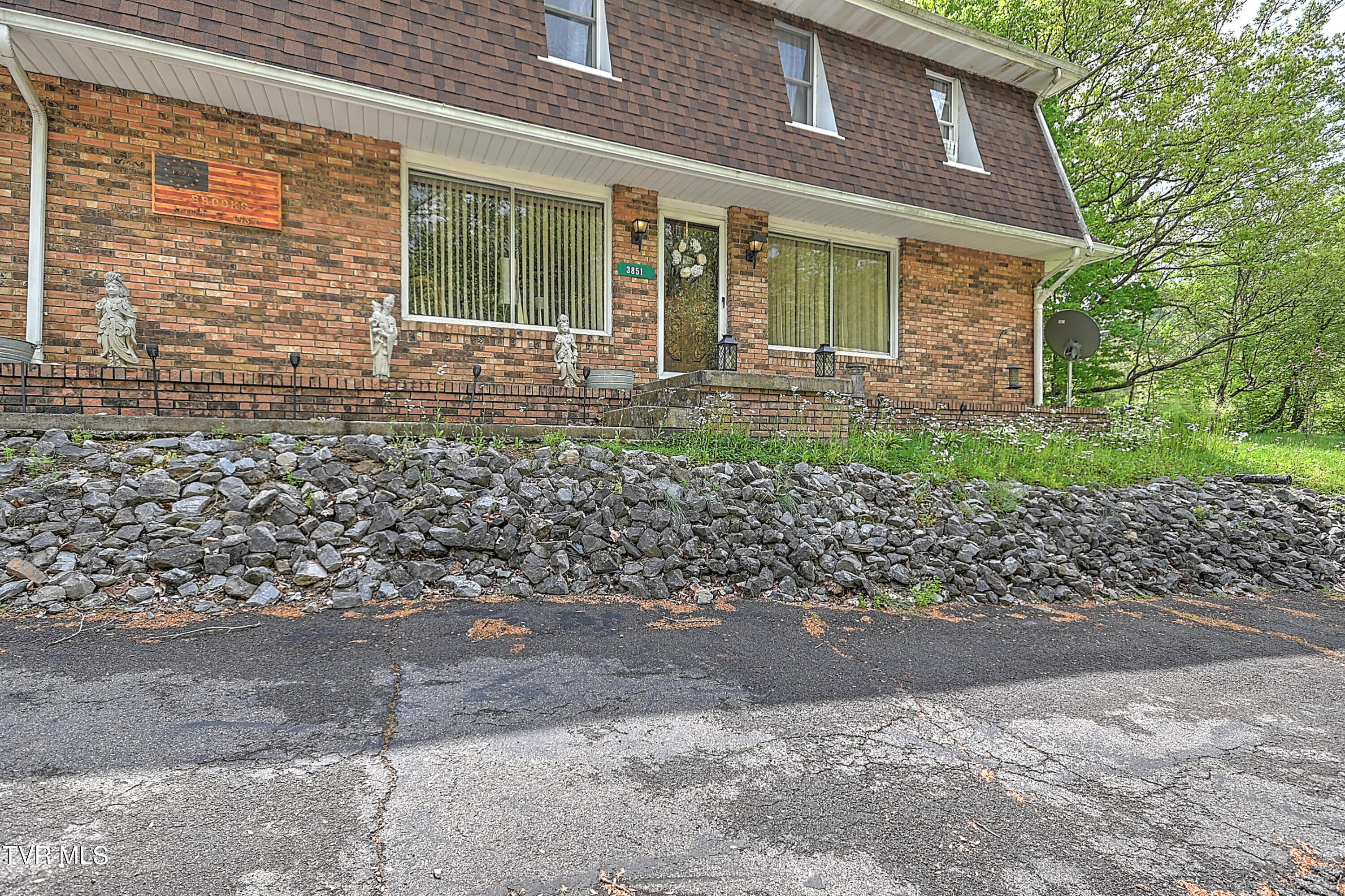 3851 Helen Henderson Highway, Davenport, Virginia image 6