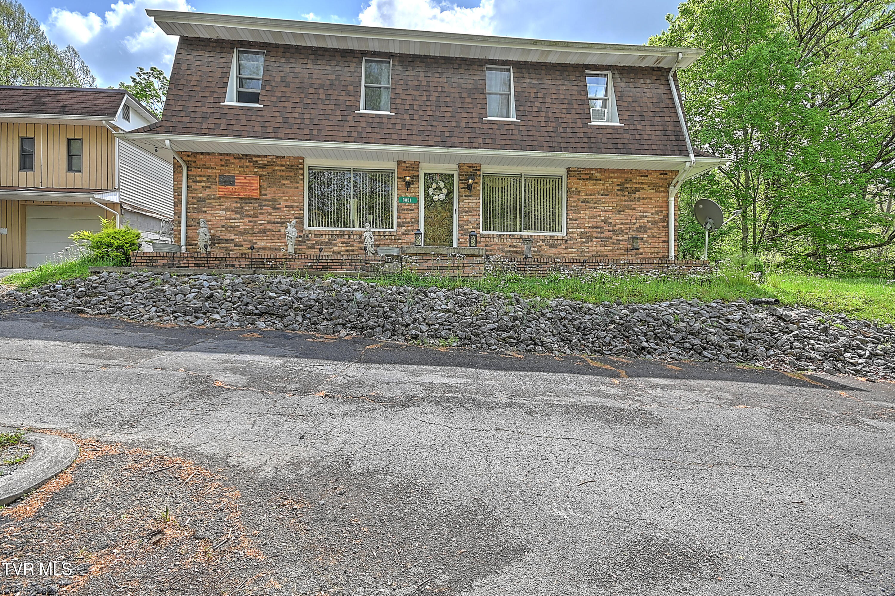 3851 Helen Henderson Highway, Davenport, Virginia image 2