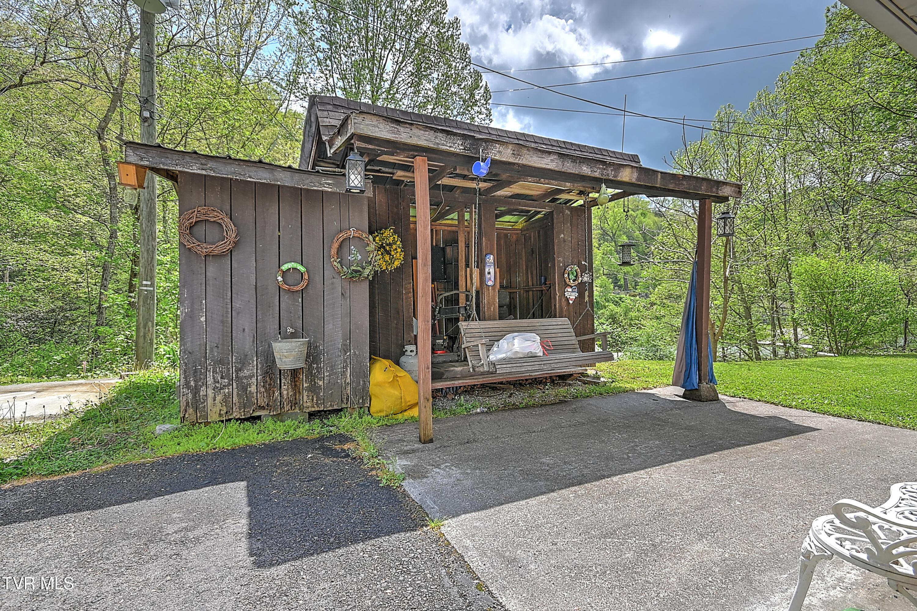 3851 Helen Henderson Highway, Davenport, Virginia image 47