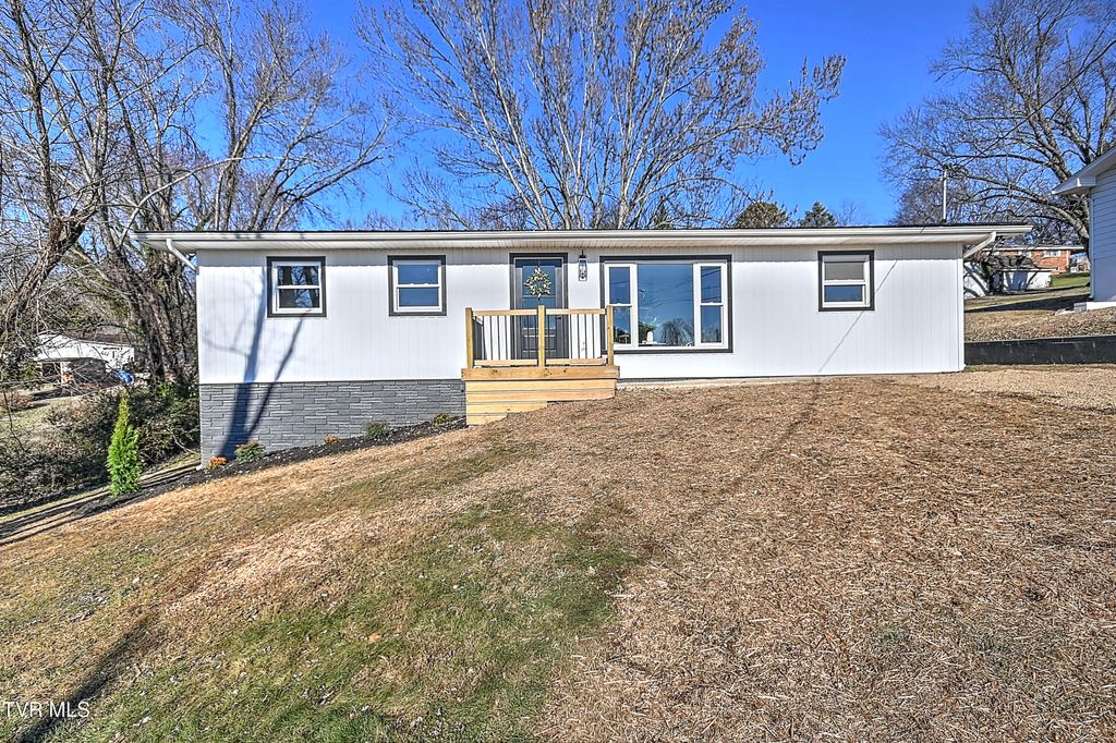 Photo of 3408 Cardinal Street, Kingsport, TN 37660 (MLS # 9989375)