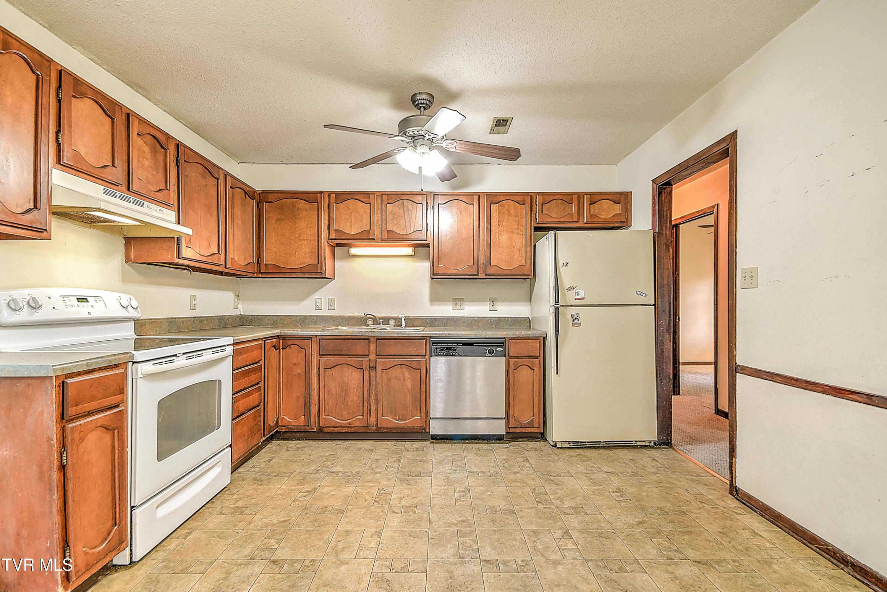 609 Oakland Court, Johnson City, Tennessee image 7