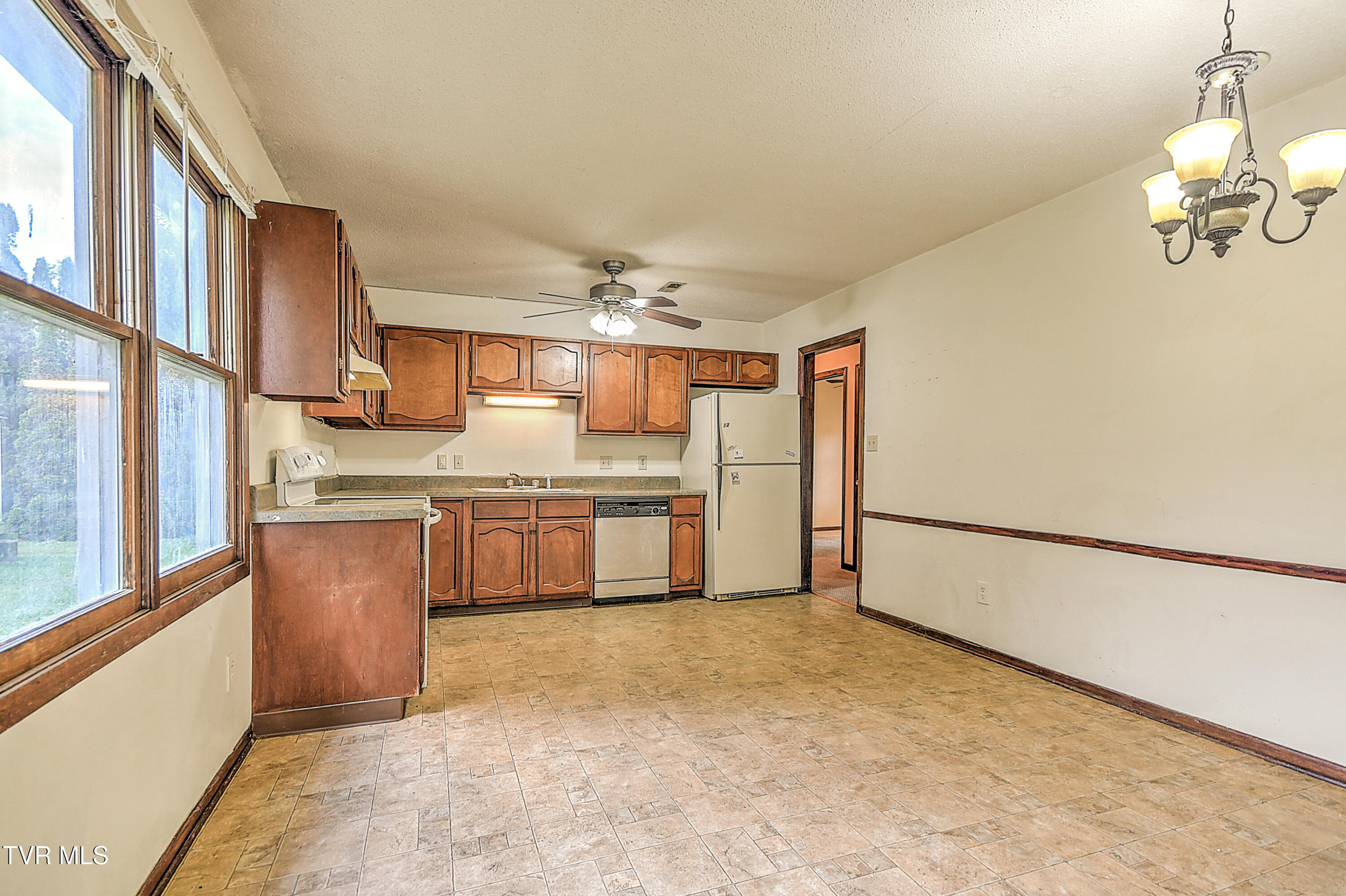 609 Oakland Court, Johnson City, Tennessee image 8