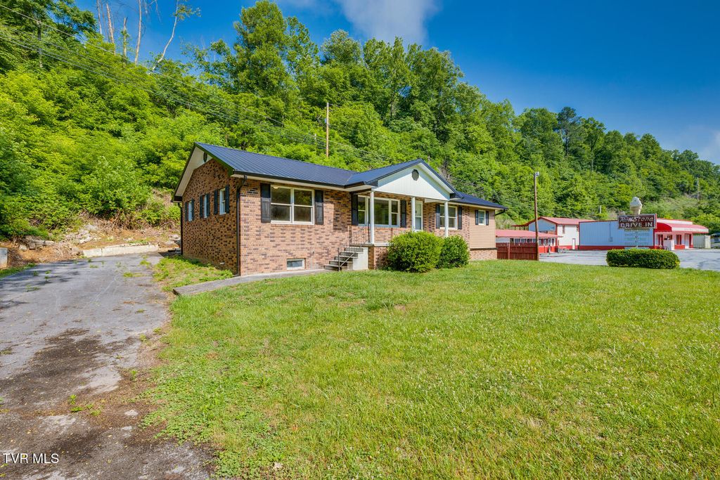 Photo of 415 Natural Tunnel Parkway Parkway, Duffield, VA 24244 (MLS # 9982986)