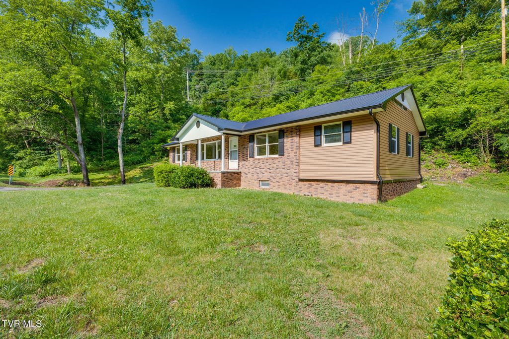 Photo of 415 Natural Tunnel Parkway Parkway, Duffield, VA 24244 (MLS # 9982986)