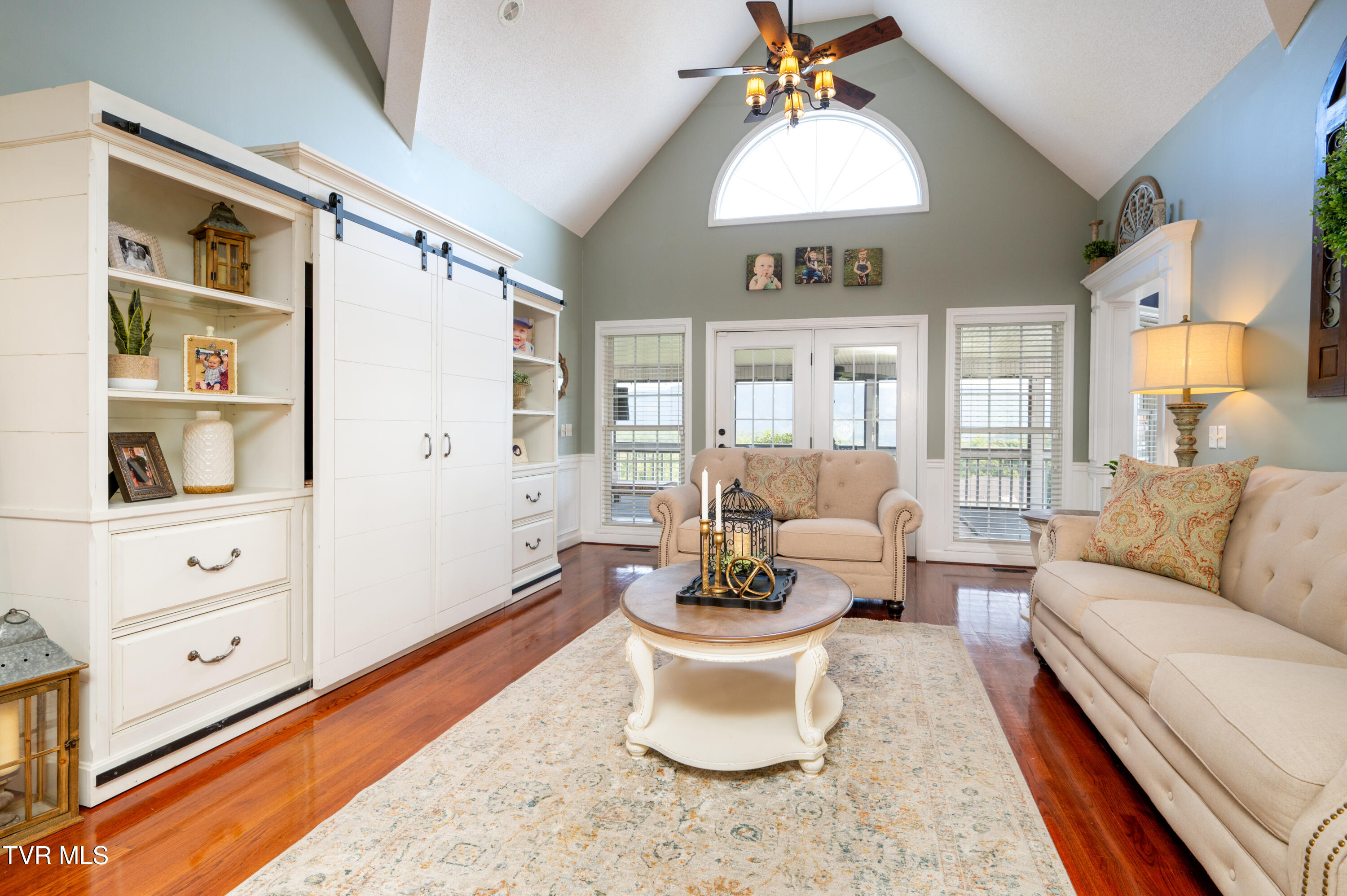 136 Landon Drive, Mount Carmel, Tennessee image 3