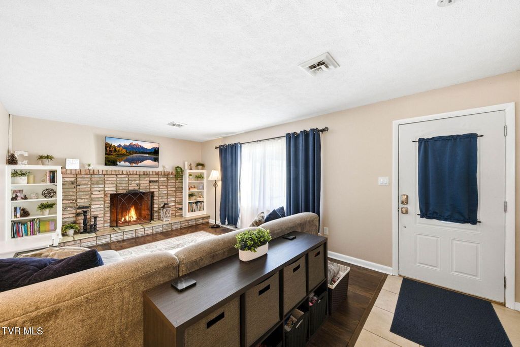 Photo of 242 Redstone Drive, Bluff City, TN 37618 (MLS # 9992645)