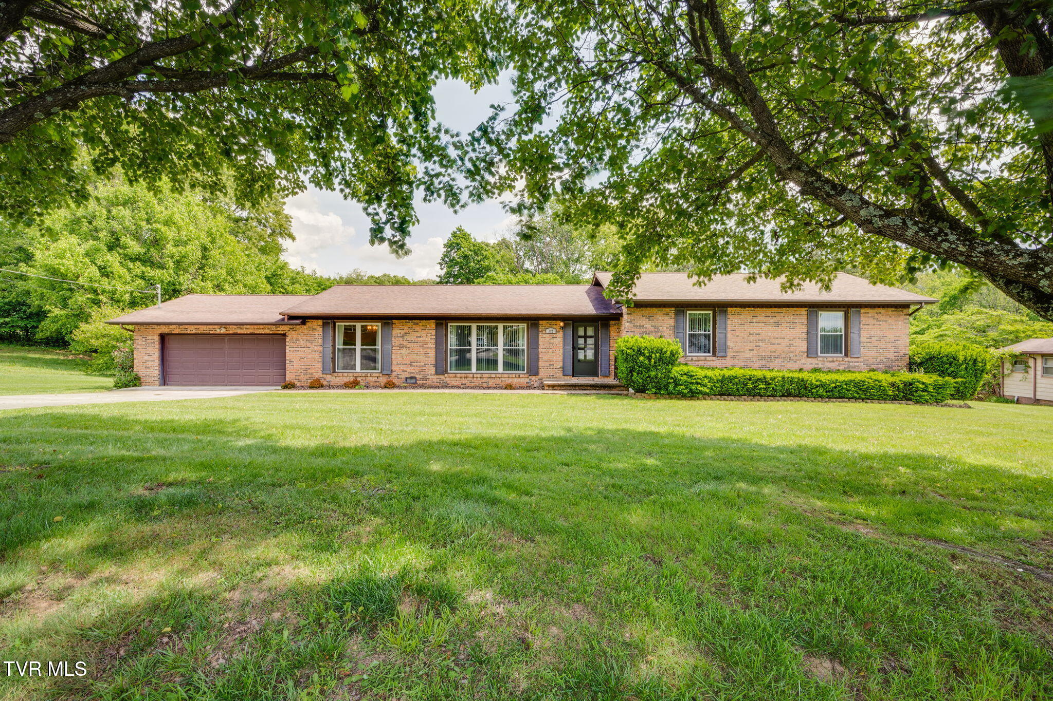 129 Pinecrest Road, Kingsport, Tennessee image 1