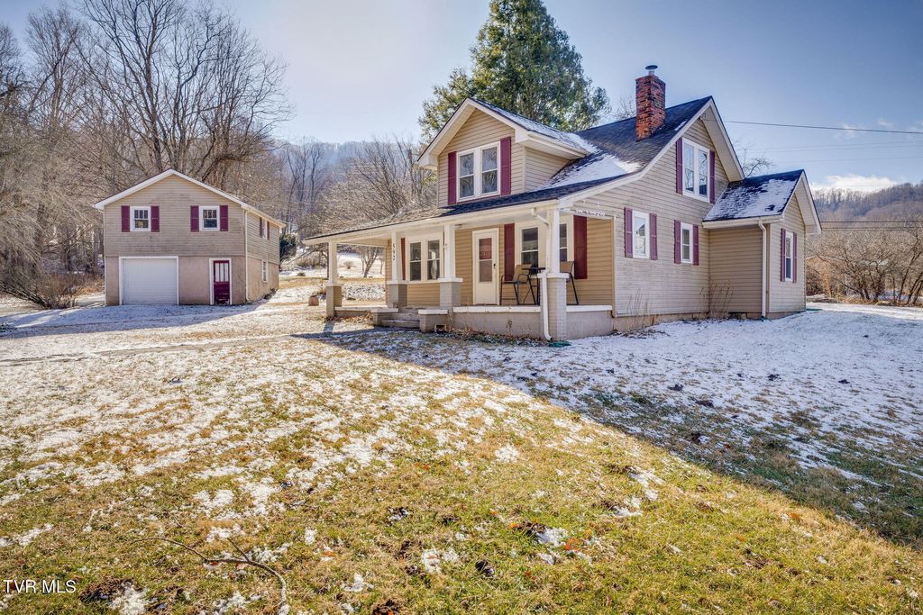 Photo of 592 Heaton Creek Road, Roan Mountain, TN 37687 (MLS # 9989697)