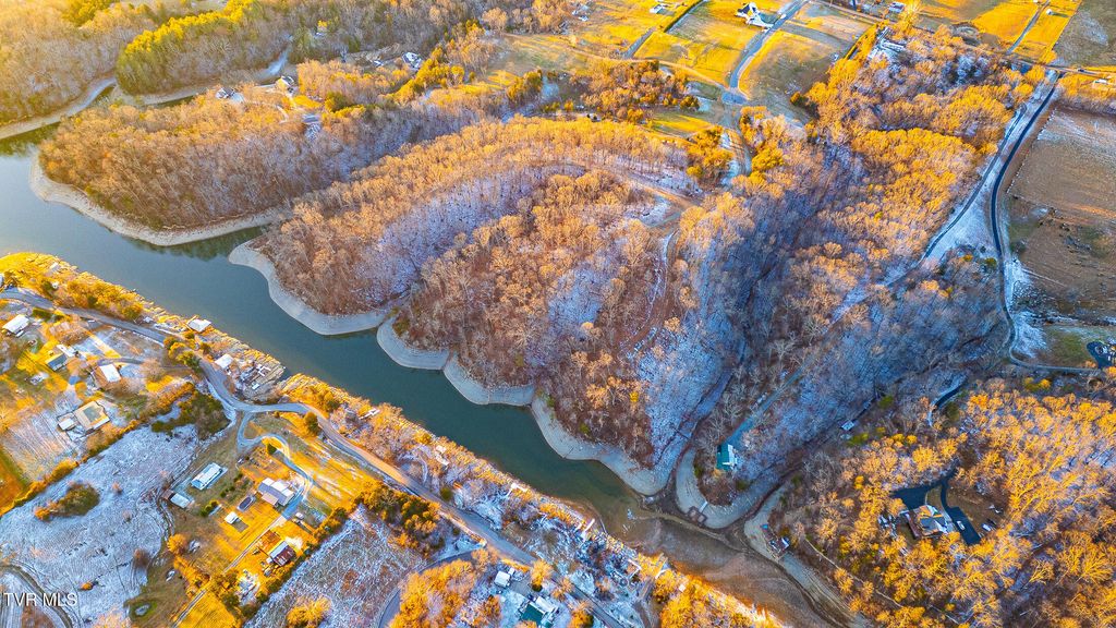 Photo of 2246 Turkey Ridge Drive, Piney Flats, TN 37686 (MLS # 9989329)