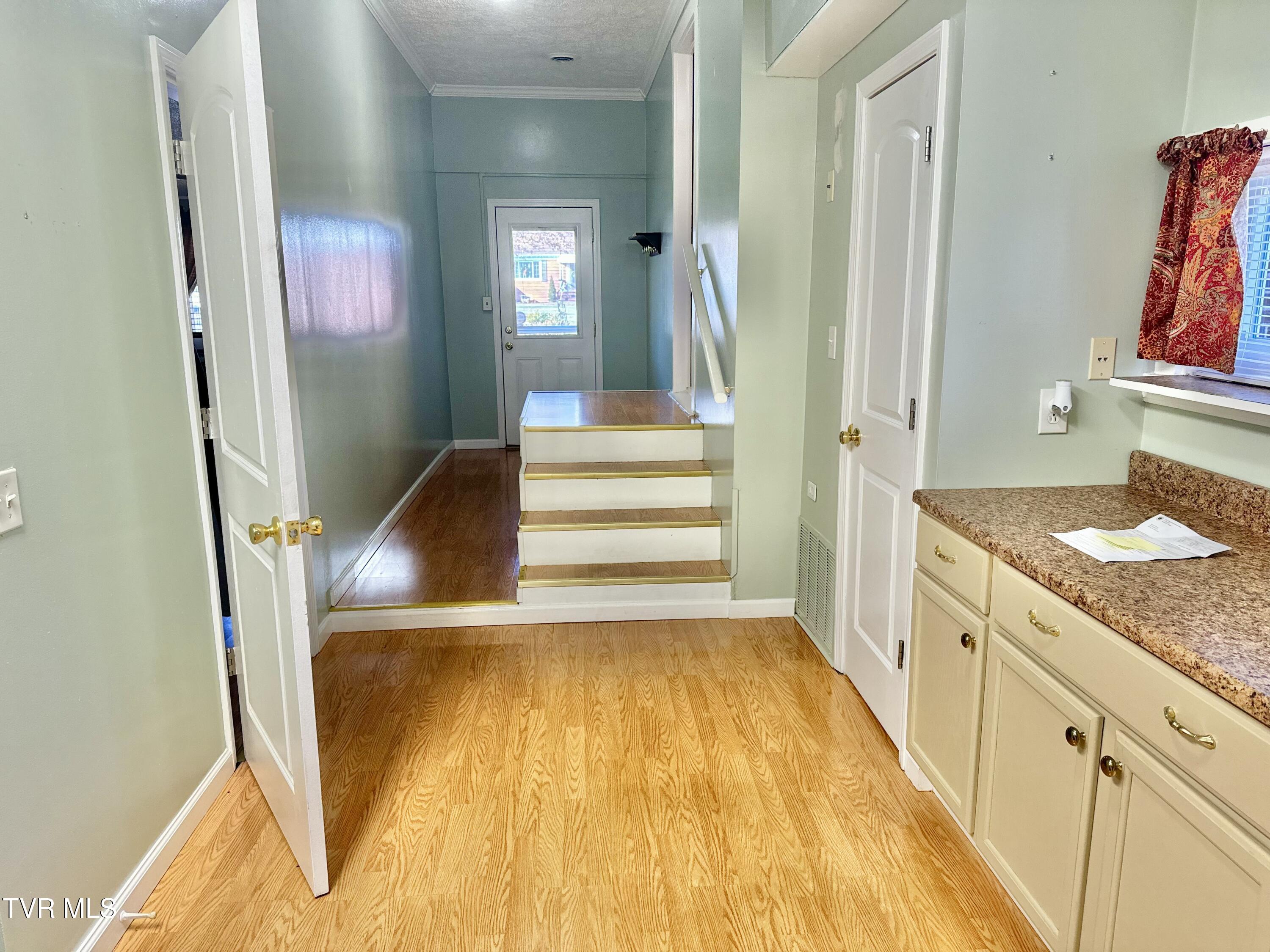 343 Crossway Road, Bristol, Virginia image 27