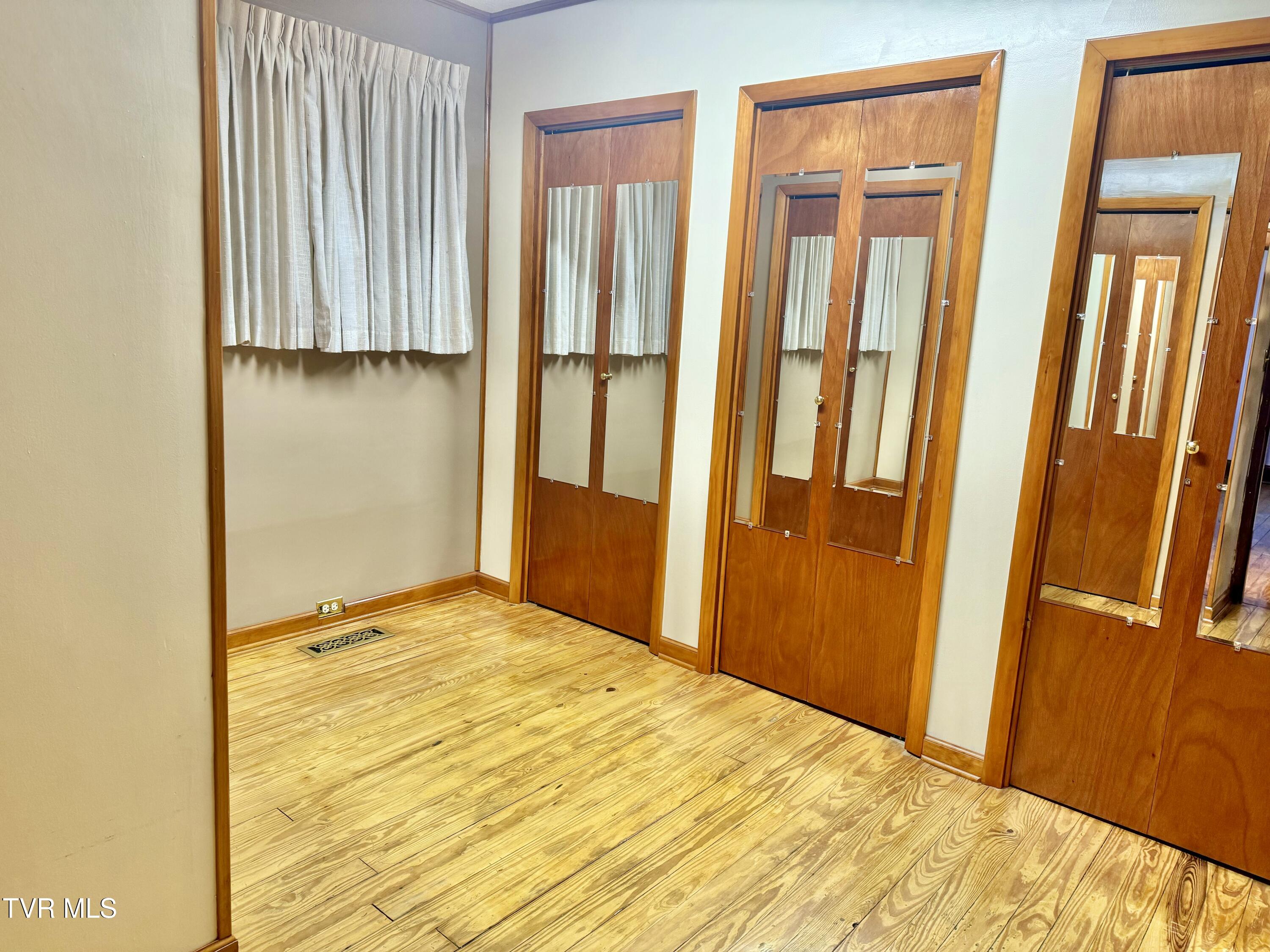 343 Crossway Road, Bristol, Virginia image 13