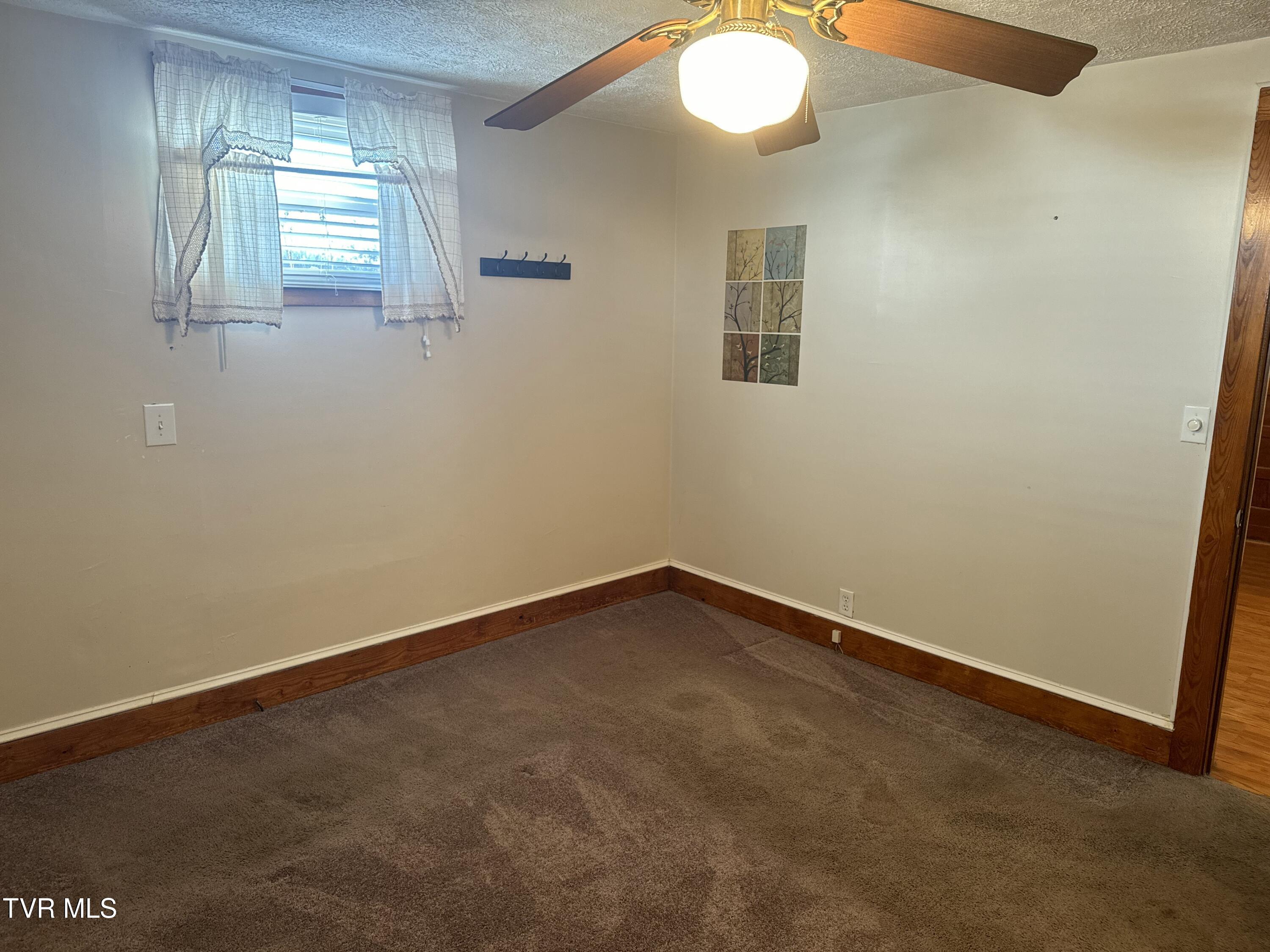 343 Crossway Road, Bristol, Virginia image 23