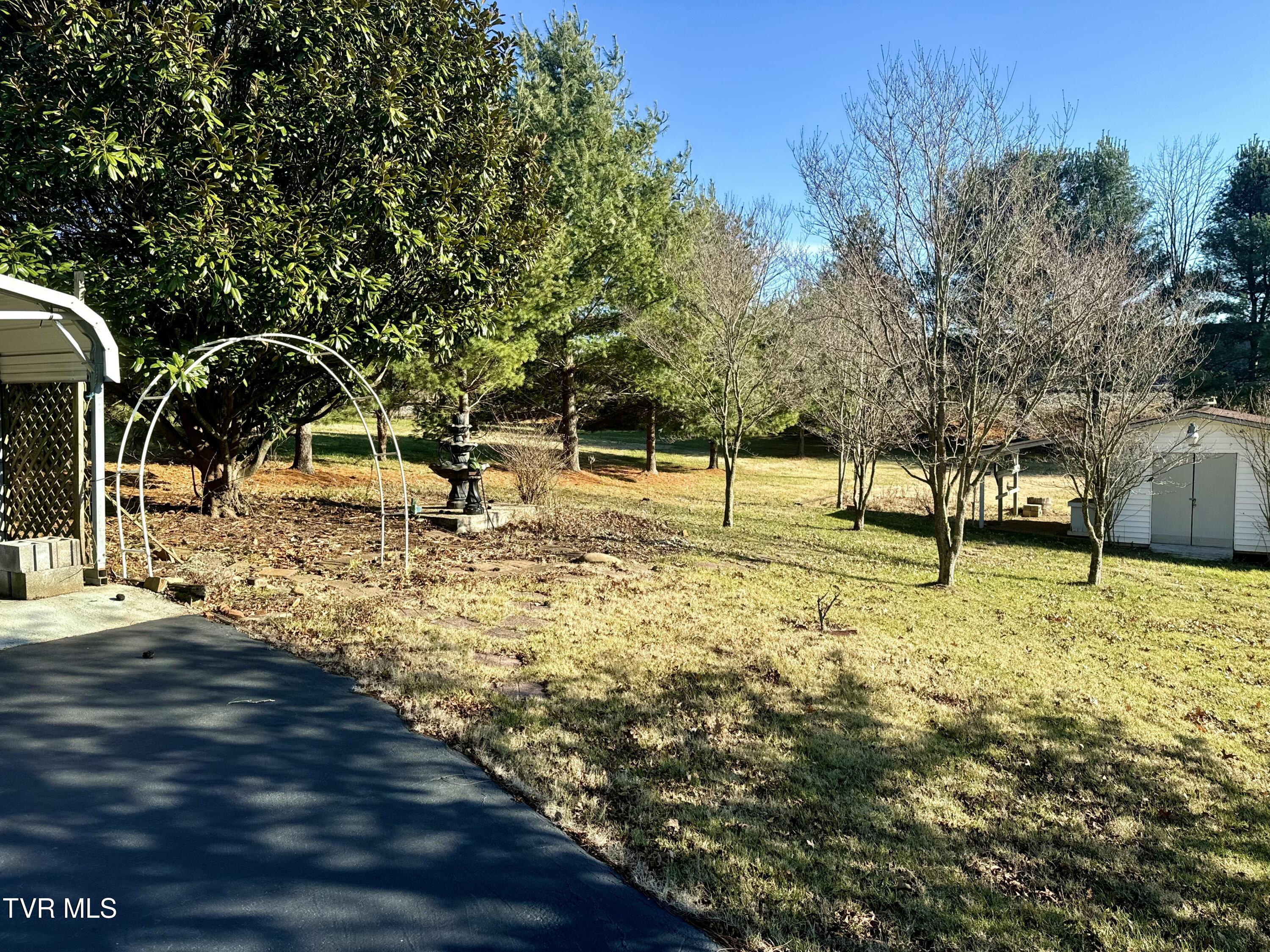 343 Crossway Road, Bristol, Virginia image 40